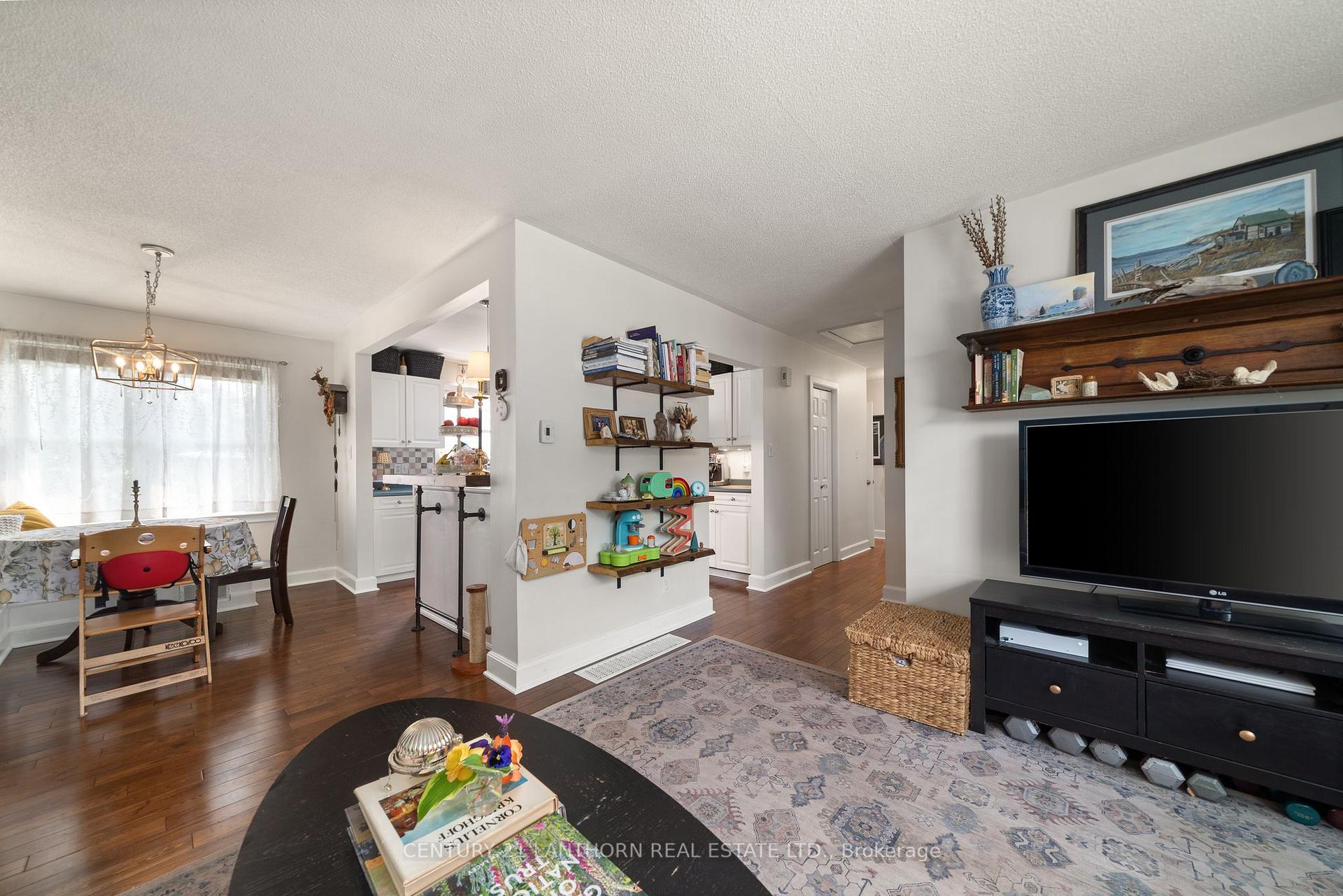 Photo 21 of 19 Woodland Acres, Belleville — HOMEH