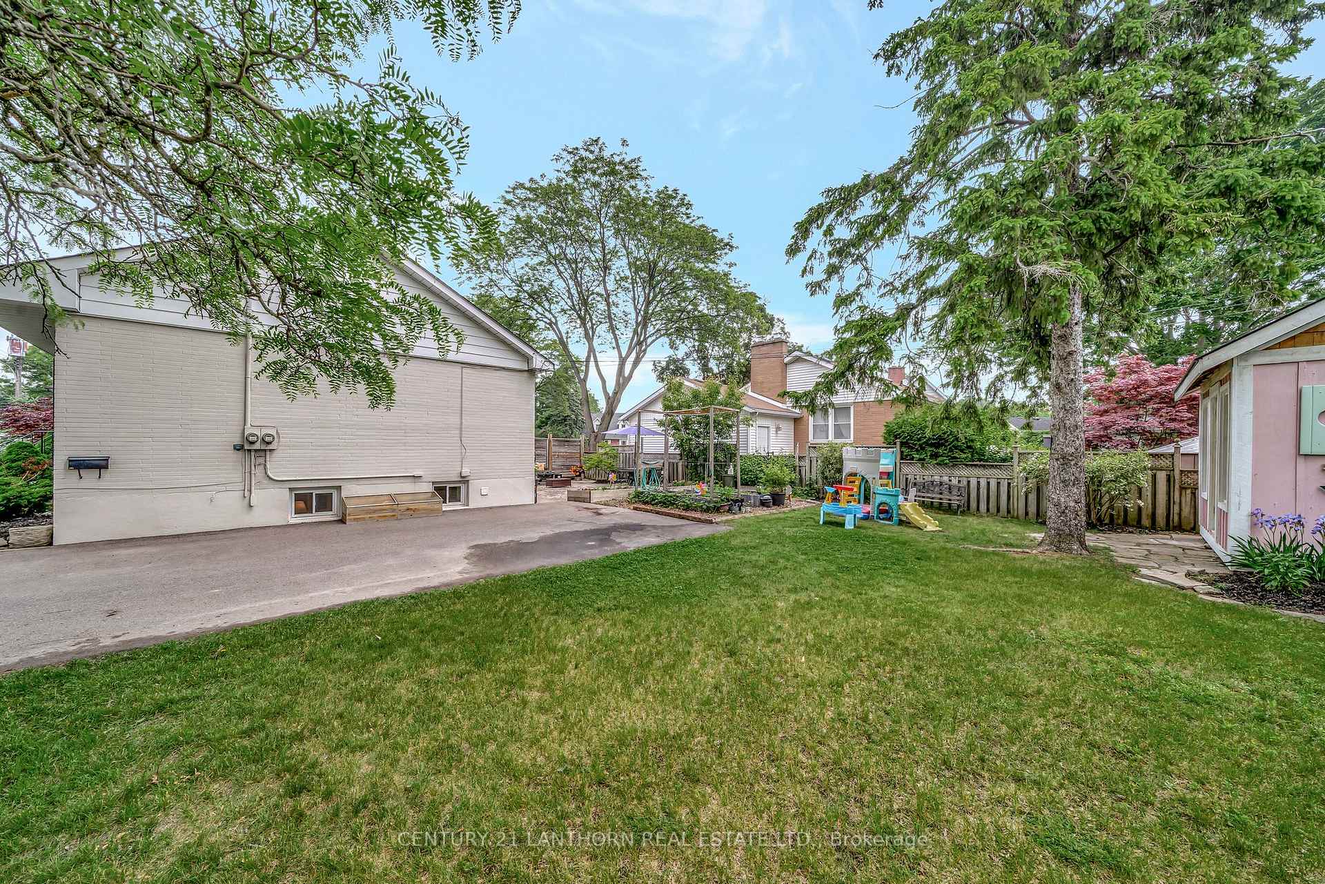 Photo 36 of 19 Woodland Acres, Belleville — HOMEH