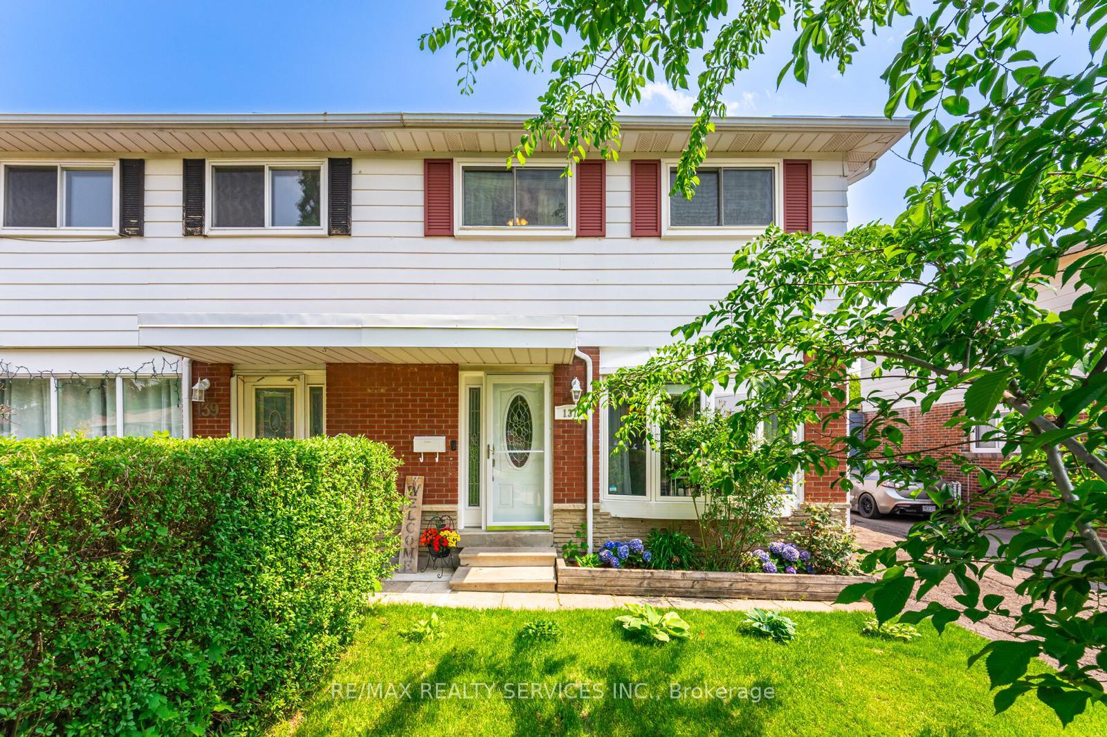 Photo 1 of 137 Archdekin Drive, Brampton, Madoc — HOMEH
