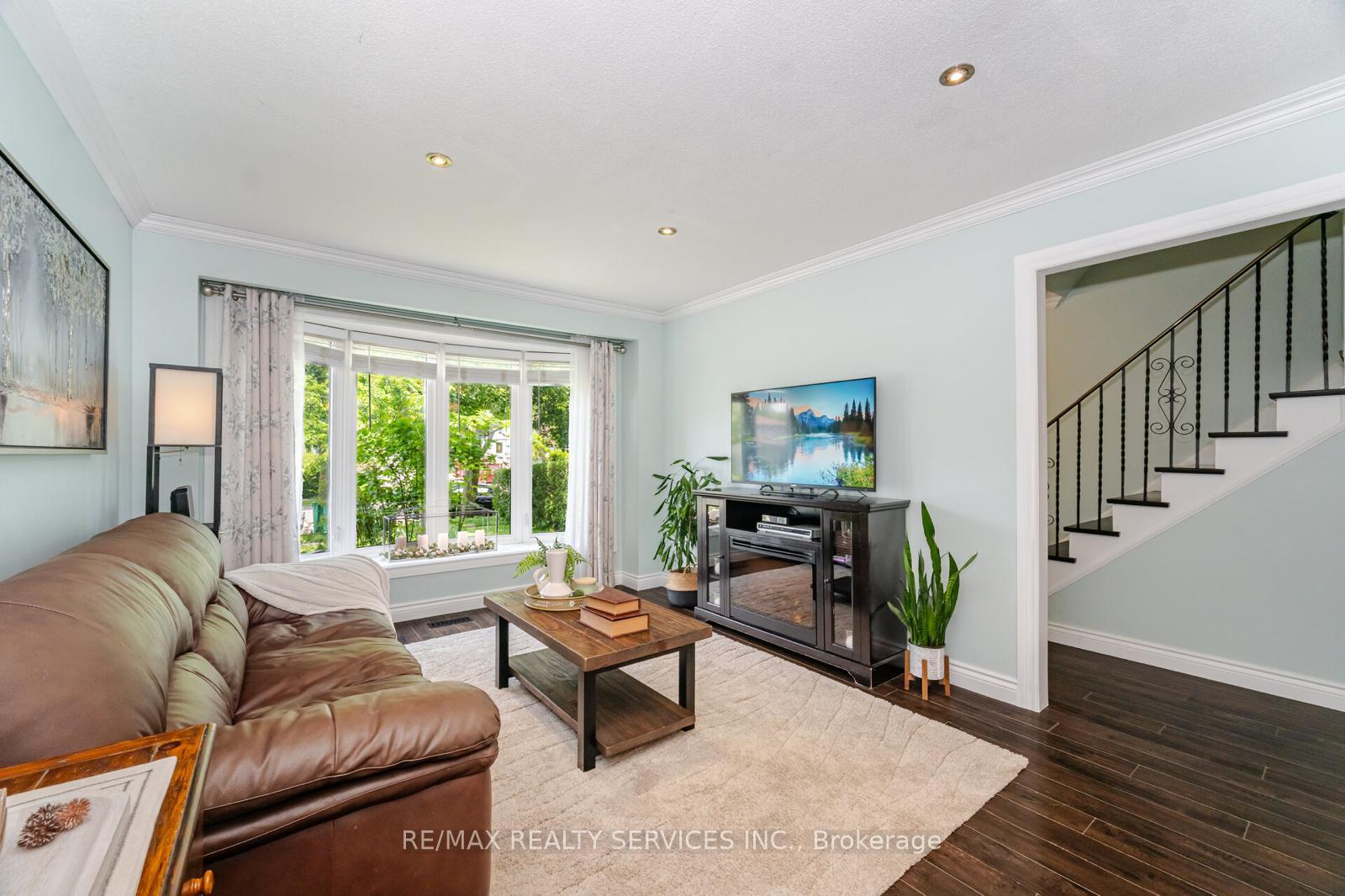 Photo 3 of 137 Archdekin Drive, Brampton, Madoc — HOMEH