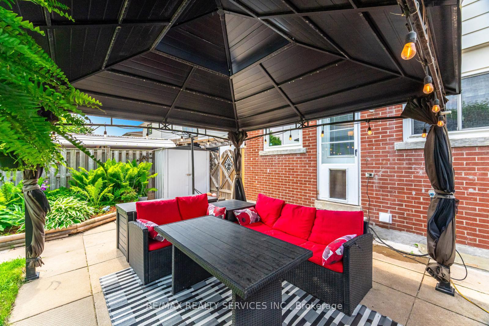 Photo 32 of 137 Archdekin Drive, Brampton, Madoc — HOMEH