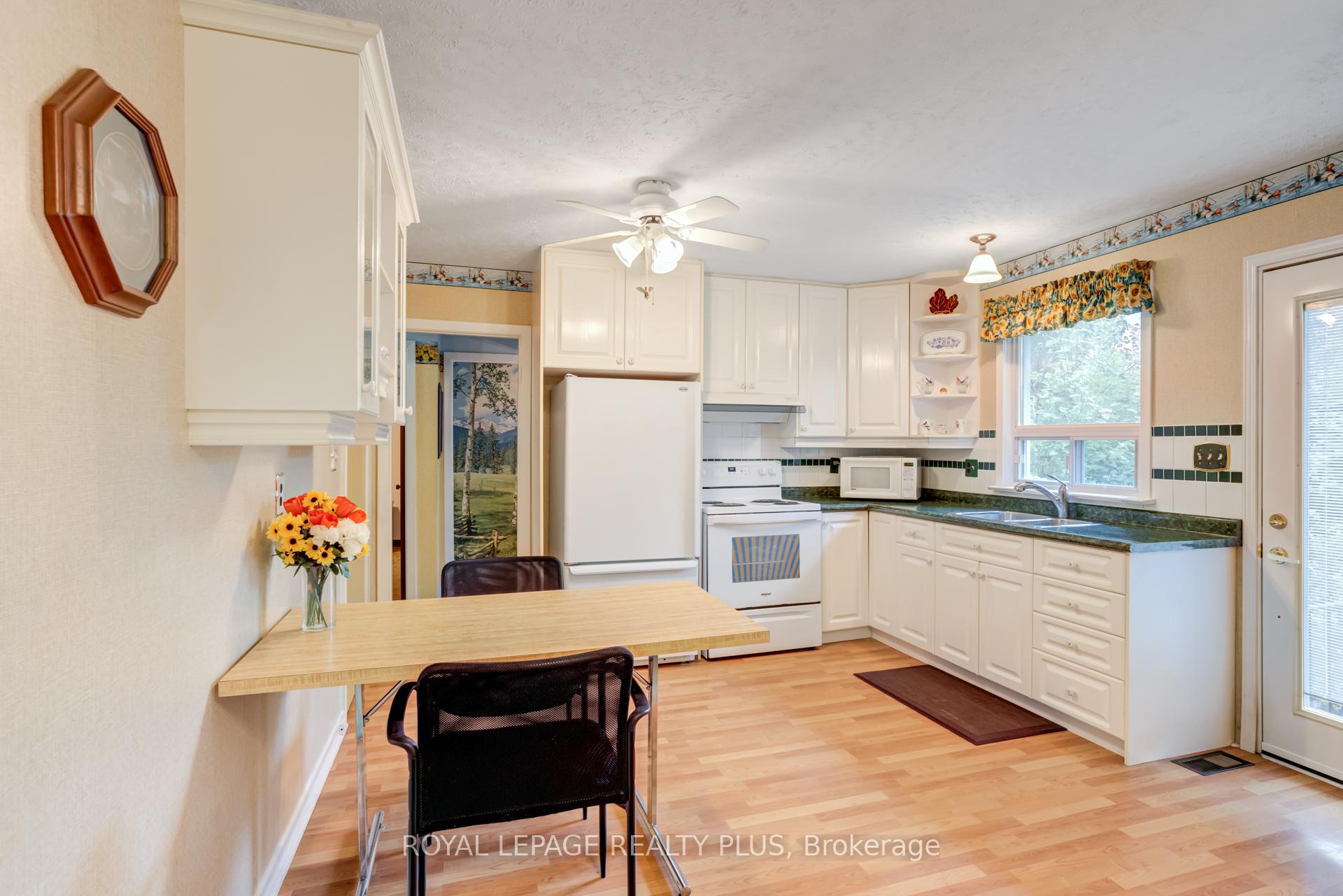 Photo 18 of 3 Gordon Drive, Brampton, Brampton South — HOMEH