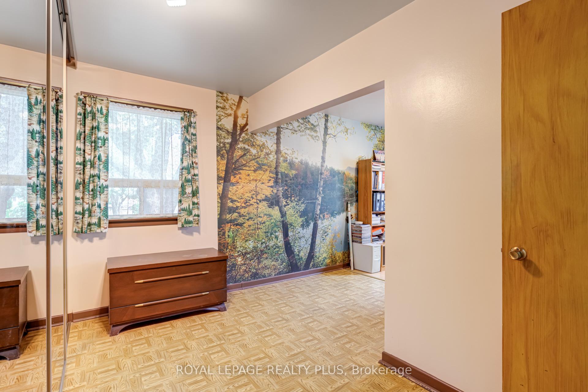 Photo 9 of 3 Gordon Drive, Brampton, Brampton South — HOMEH