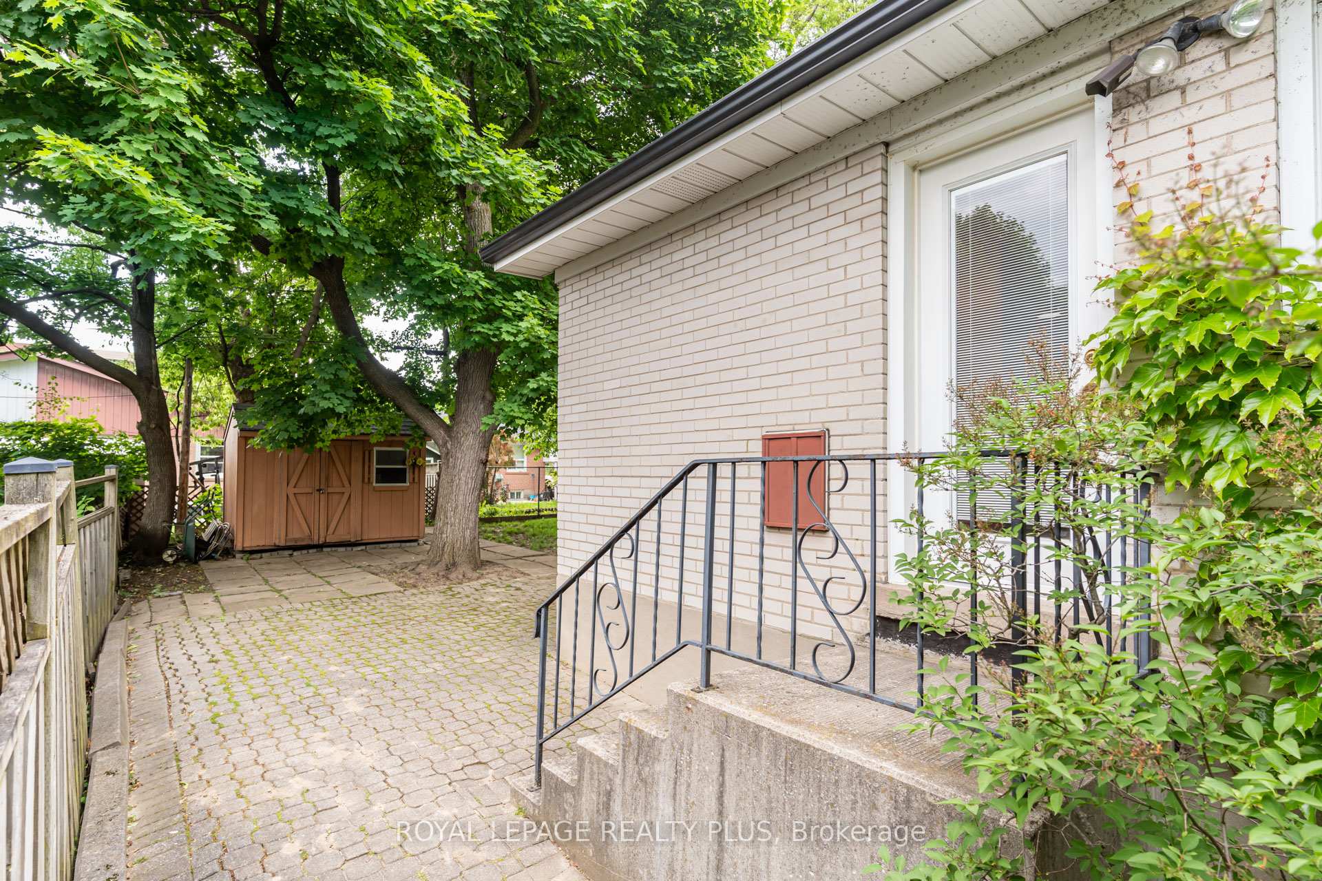 Photo 22 of 3 Gordon Drive, Brampton, Brampton South — HOMEH