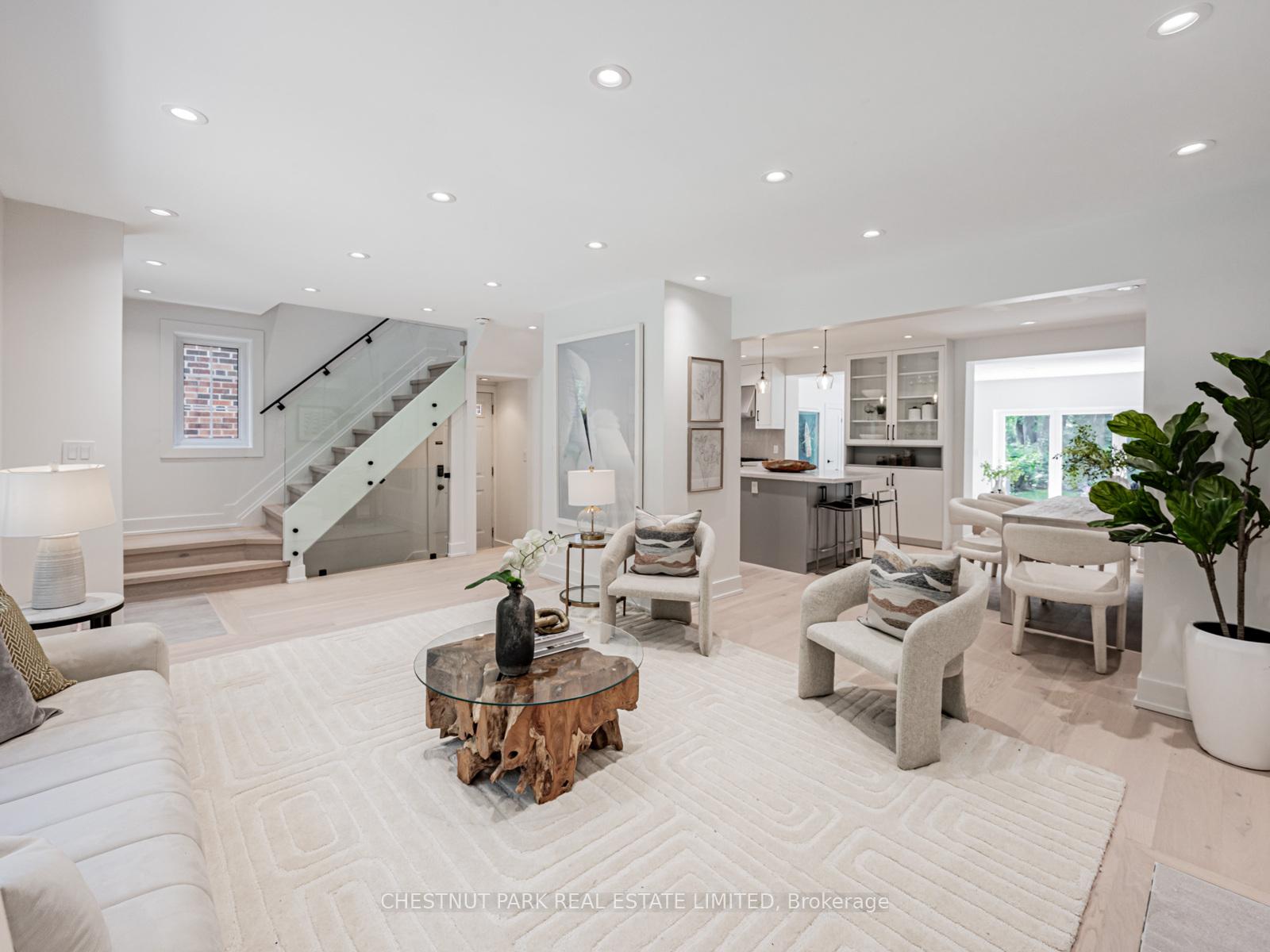 Photo 8 of 35 Rykert Crescent, Toronto, Leaside — HOMEH