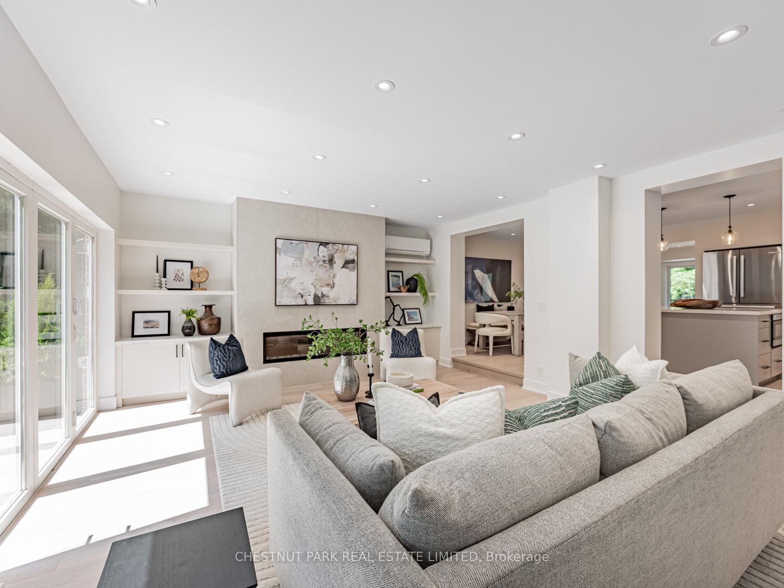 Photo 15 of 35 Rykert Crescent, Toronto, Leaside — HOMEH