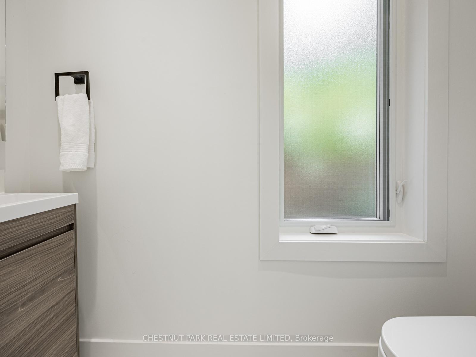 Photo 29 of 35 Rykert Crescent, Toronto, Leaside — HOMEH