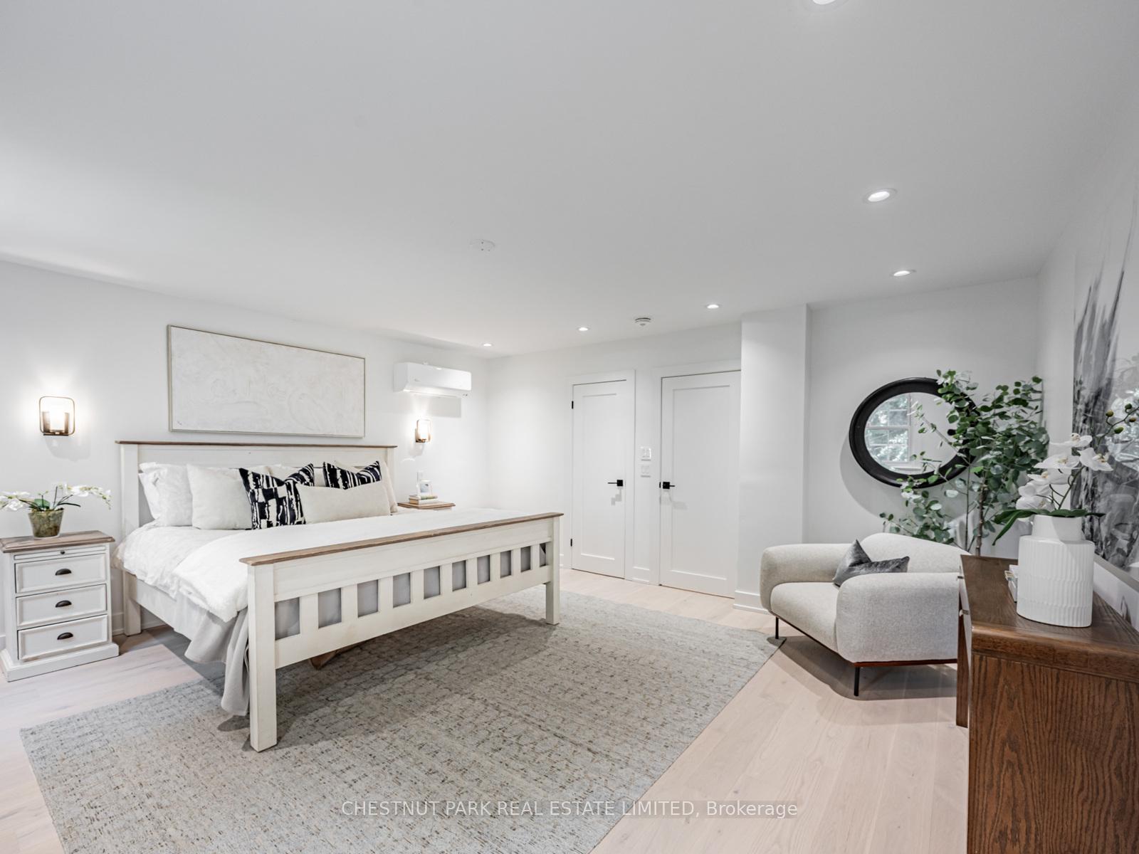 Photo 10 of 35 Rykert Crescent, Toronto, Leaside — HOMEH