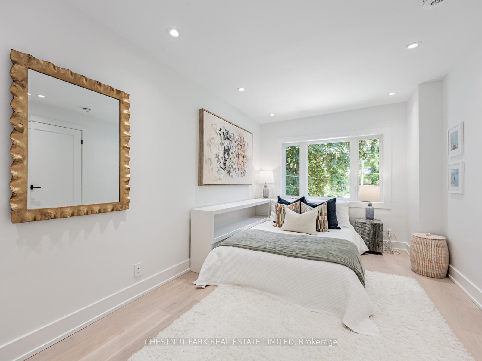 Photo 16 of 35 Rykert Crescent, Toronto, Leaside — HOMEH