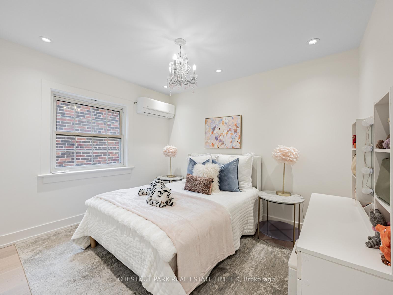 Photo 19 of 35 Rykert Crescent, Toronto, Leaside — HOMEH