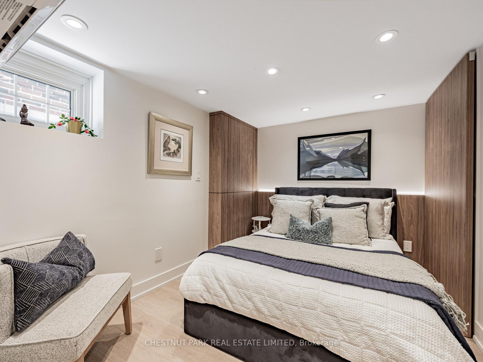 Photo 36 of 35 Rykert Crescent, Toronto, Leaside — HOMEH