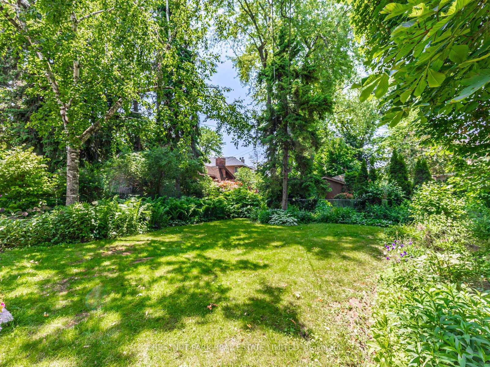 Photo 35 of 35 Rykert Crescent, Toronto, Leaside — HOMEH