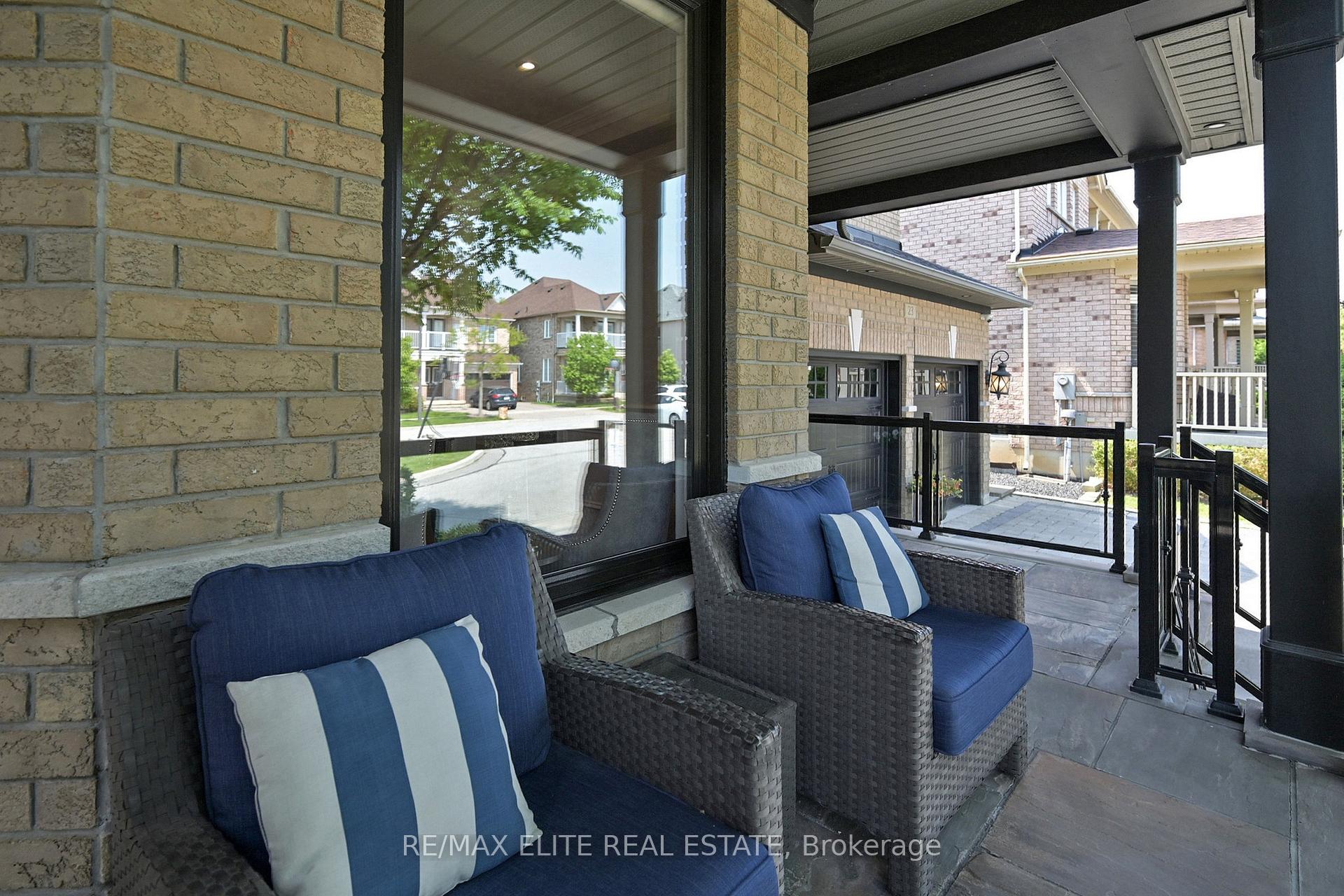 Photo 2 of 23 Linsmary Court, Markham, Greensborough — HOMEH