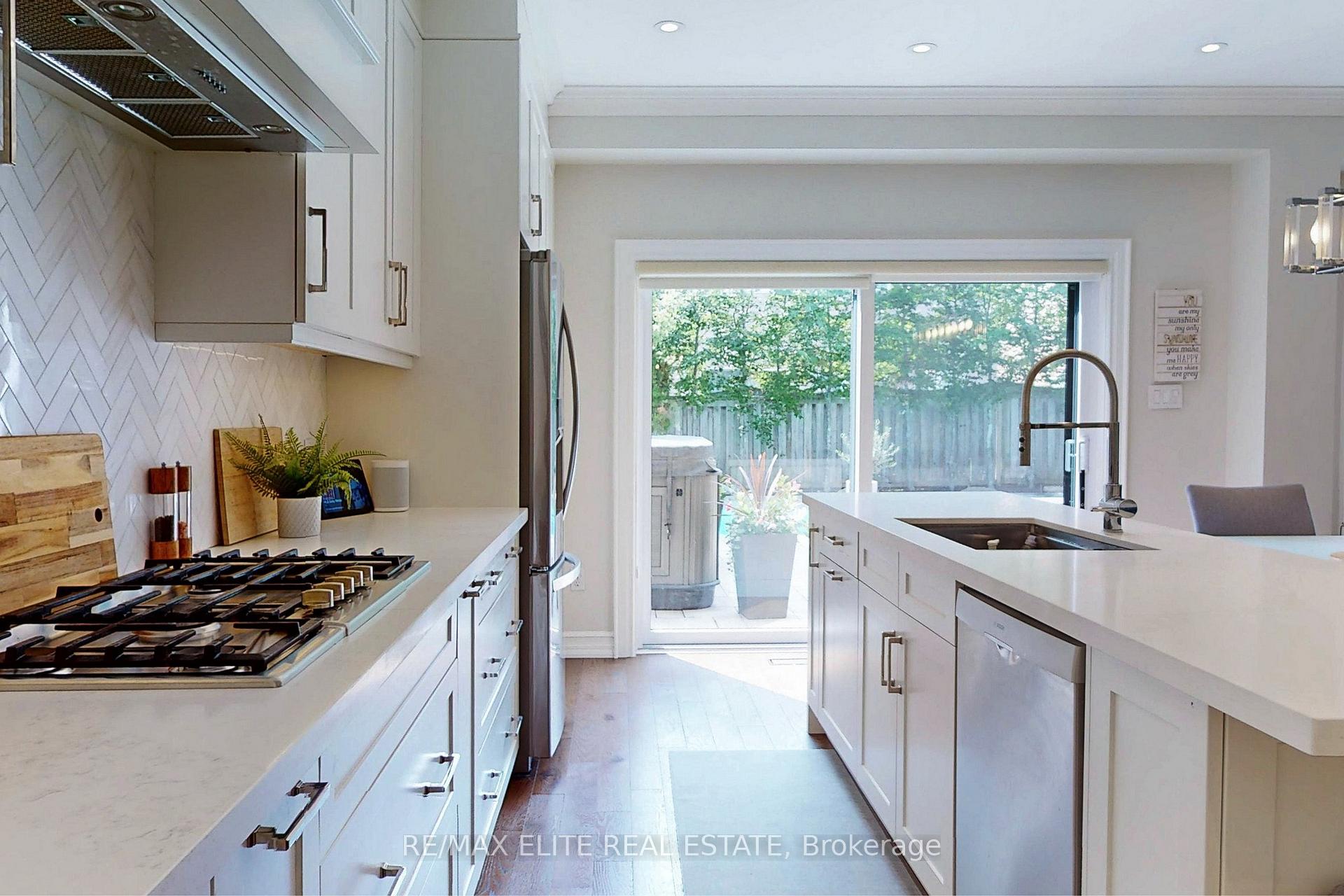 Photo 25 of 23 Linsmary Court, Markham, Greensborough — HOMEH
