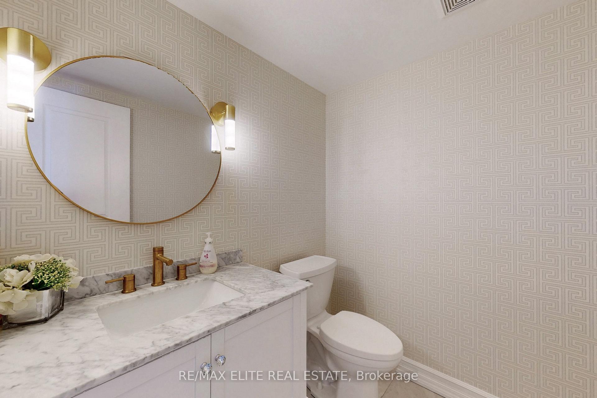Photo 8 of 23 Linsmary Court, Markham, Greensborough — HOMEH