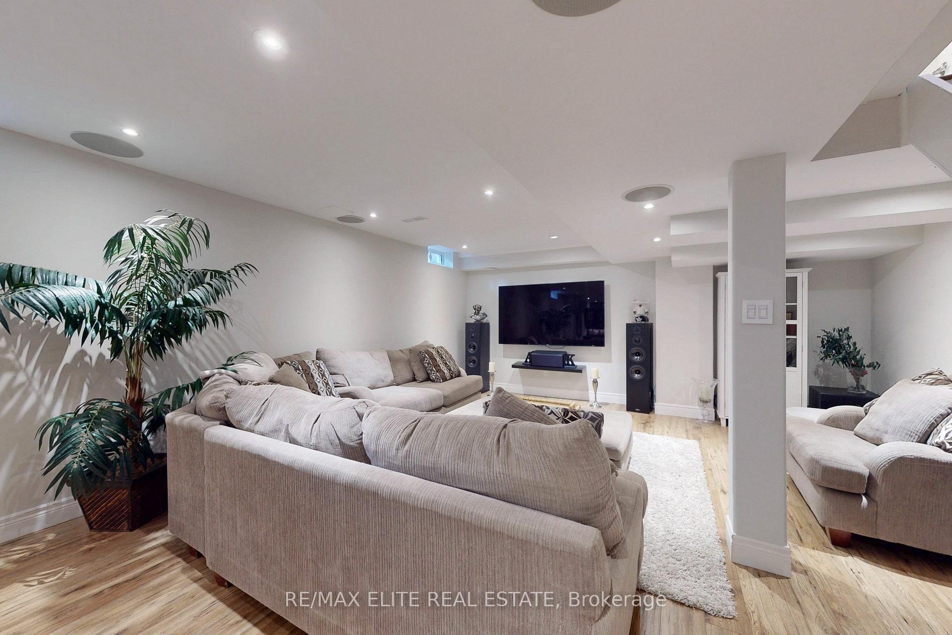 Photo 35 of 23 Linsmary Court, Markham, Greensborough — HOMEH