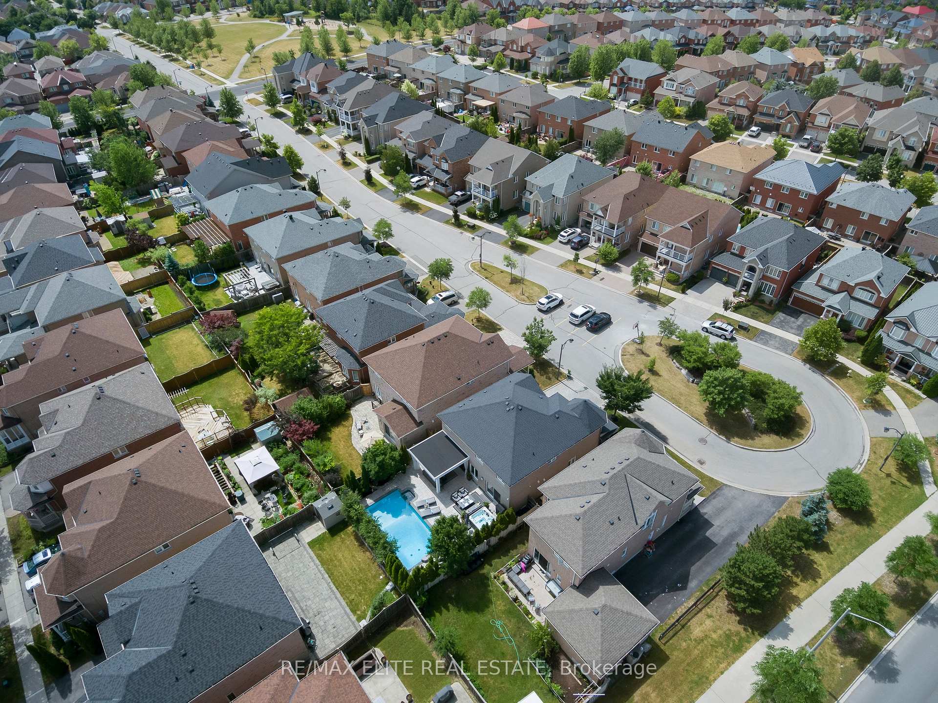 Photo 46 of 23 Linsmary Court, Markham, Greensborough — HOMEH