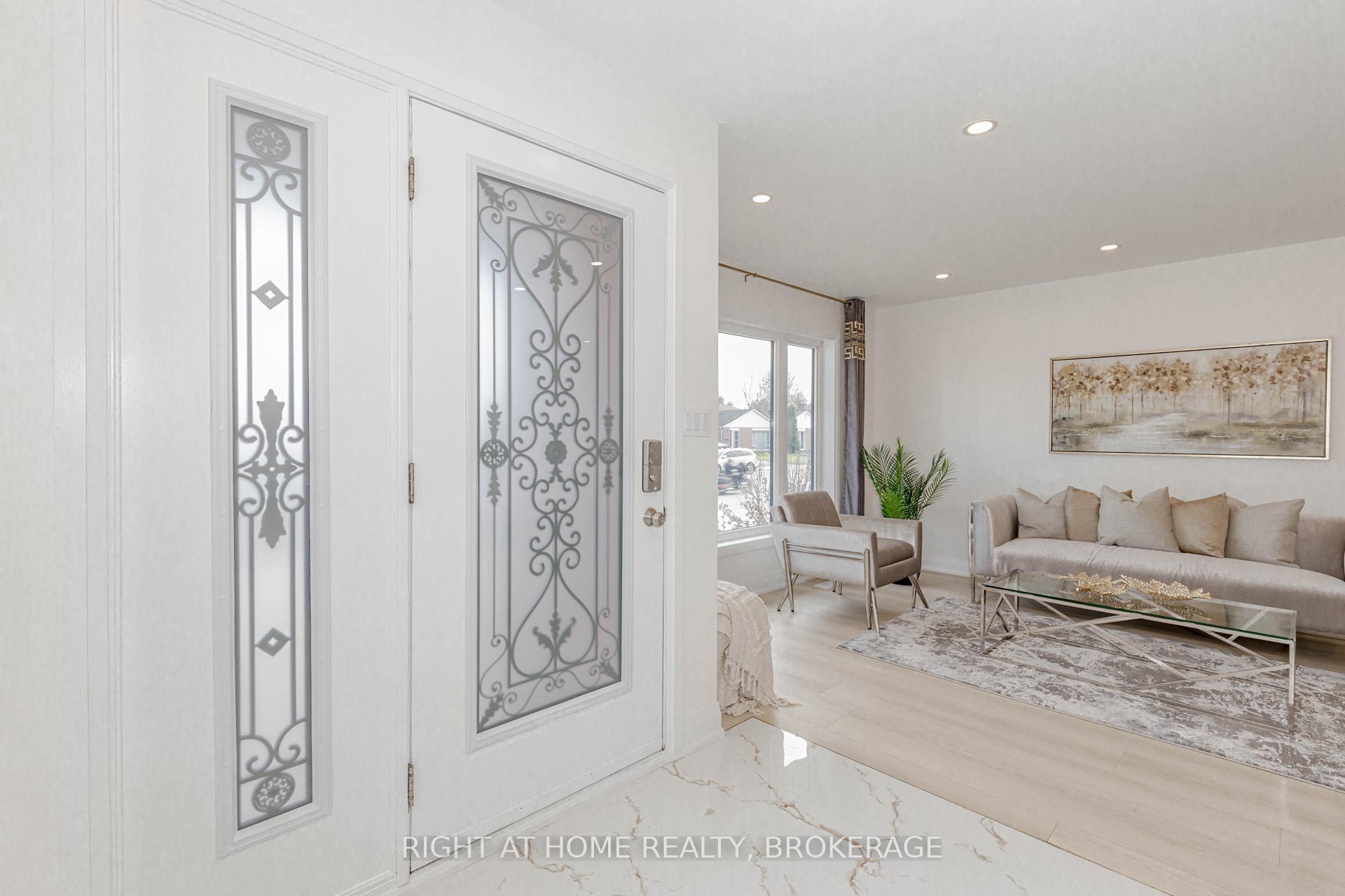 Photo 24 of 96 Avondale Boulevard, Brampton, Avondale — HOMEH
