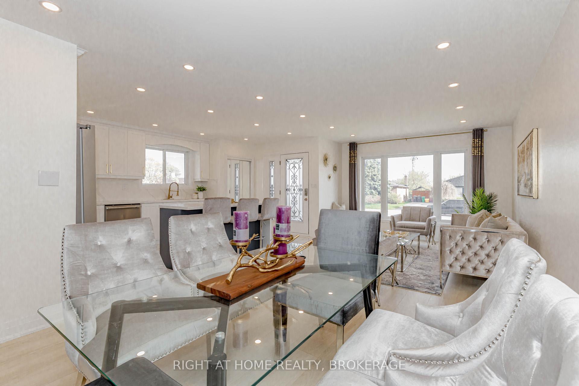 Photo 19 of 96 Avondale Boulevard, Brampton, Avondale — HOMEH