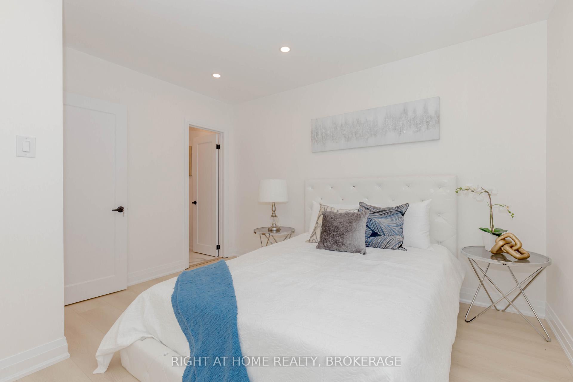 Photo 17 of 96 Avondale Boulevard, Brampton, Avondale — HOMEH