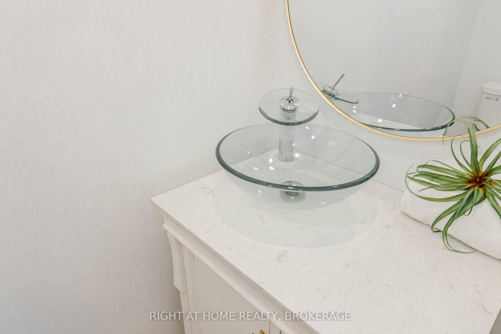Photo 29 of 96 Avondale Boulevard, Brampton, Avondale — HOMEH