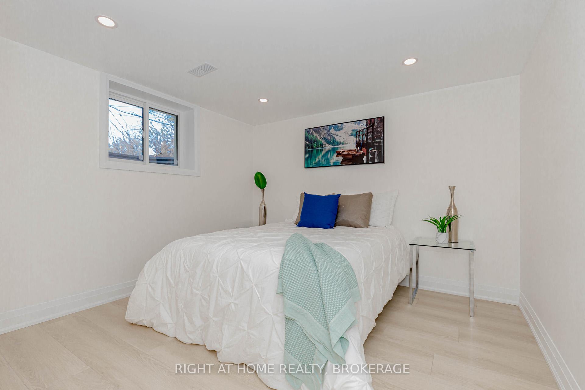 Photo 36 of 96 Avondale Boulevard, Brampton, Avondale — HOMEH