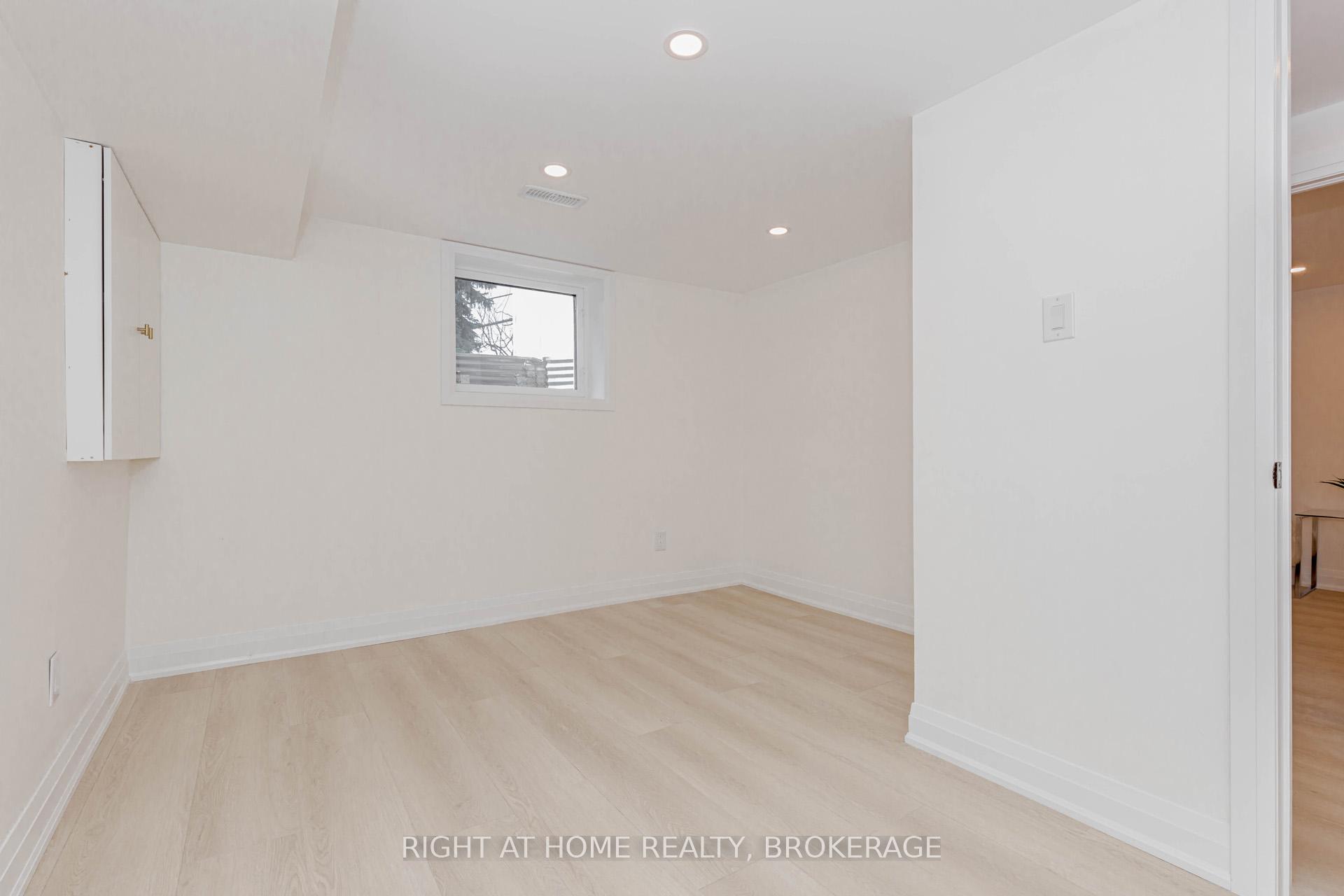 Photo 34 of 96 Avondale Boulevard, Brampton, Avondale — HOMEH