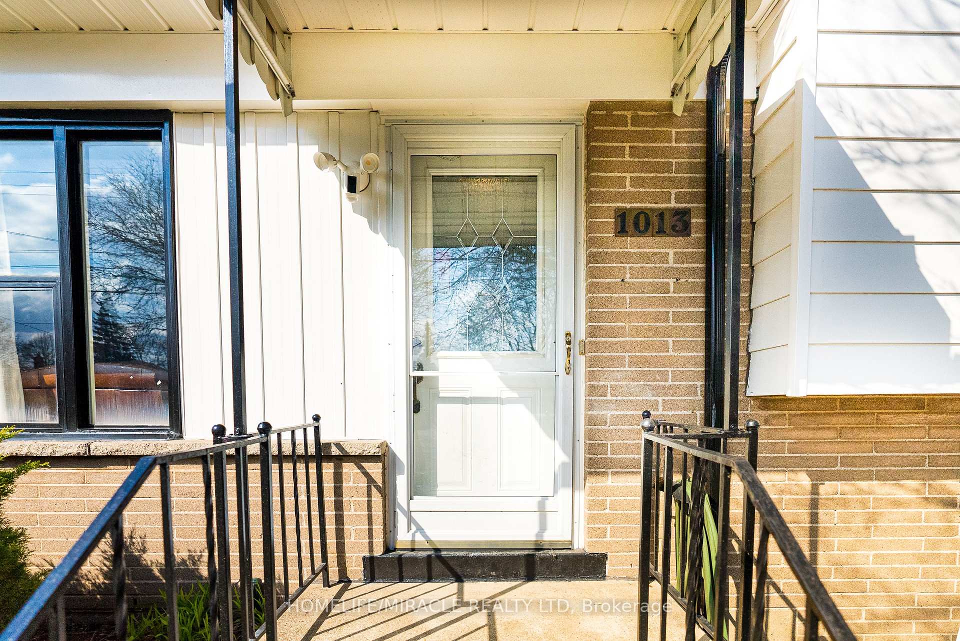 Photo 9 of 1013 Brucedale Avenue E, Hamilton, Sherwood — HOMEH