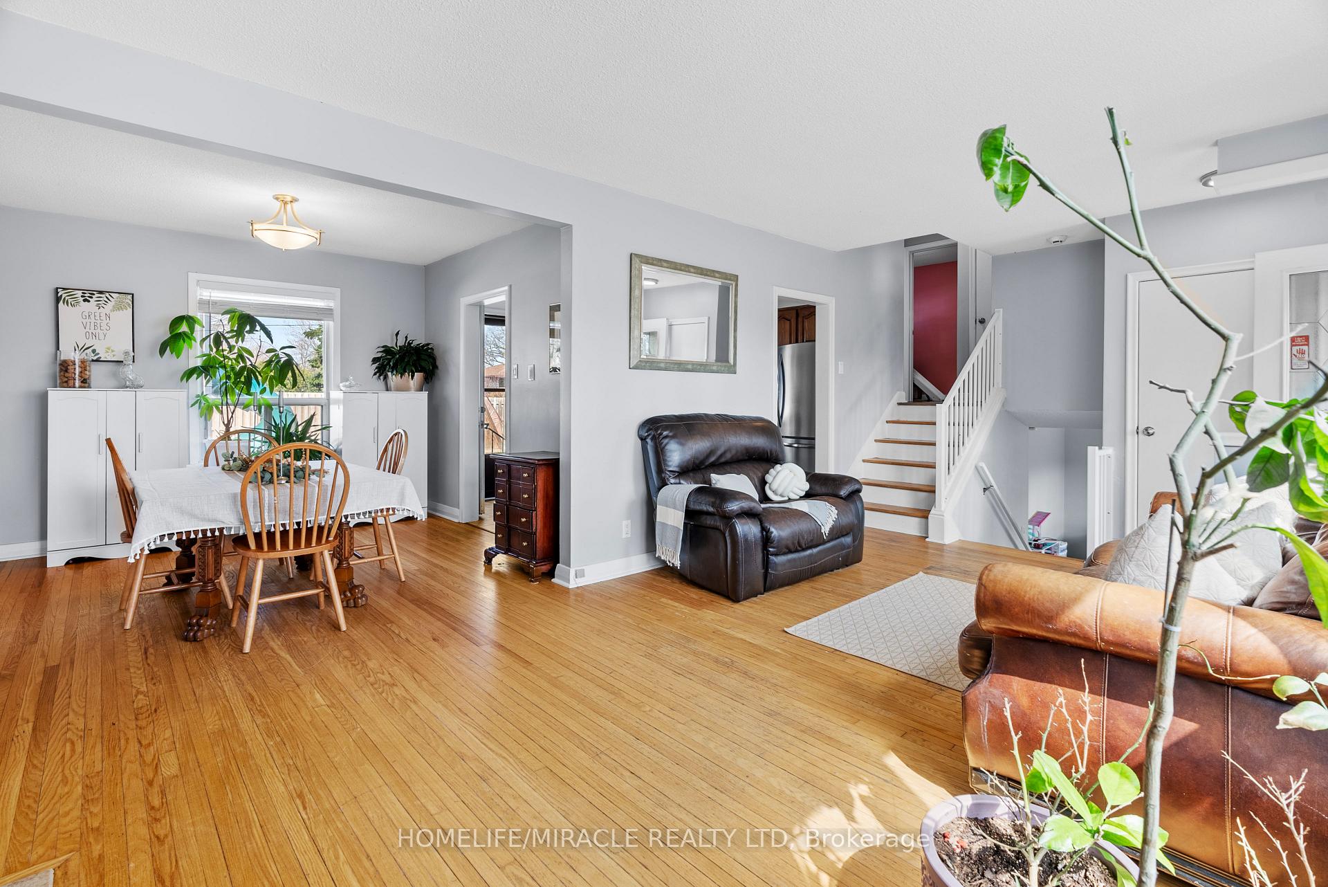 Photo 6 of 1013 Brucedale Avenue E, Hamilton, Sherwood — HOMEH