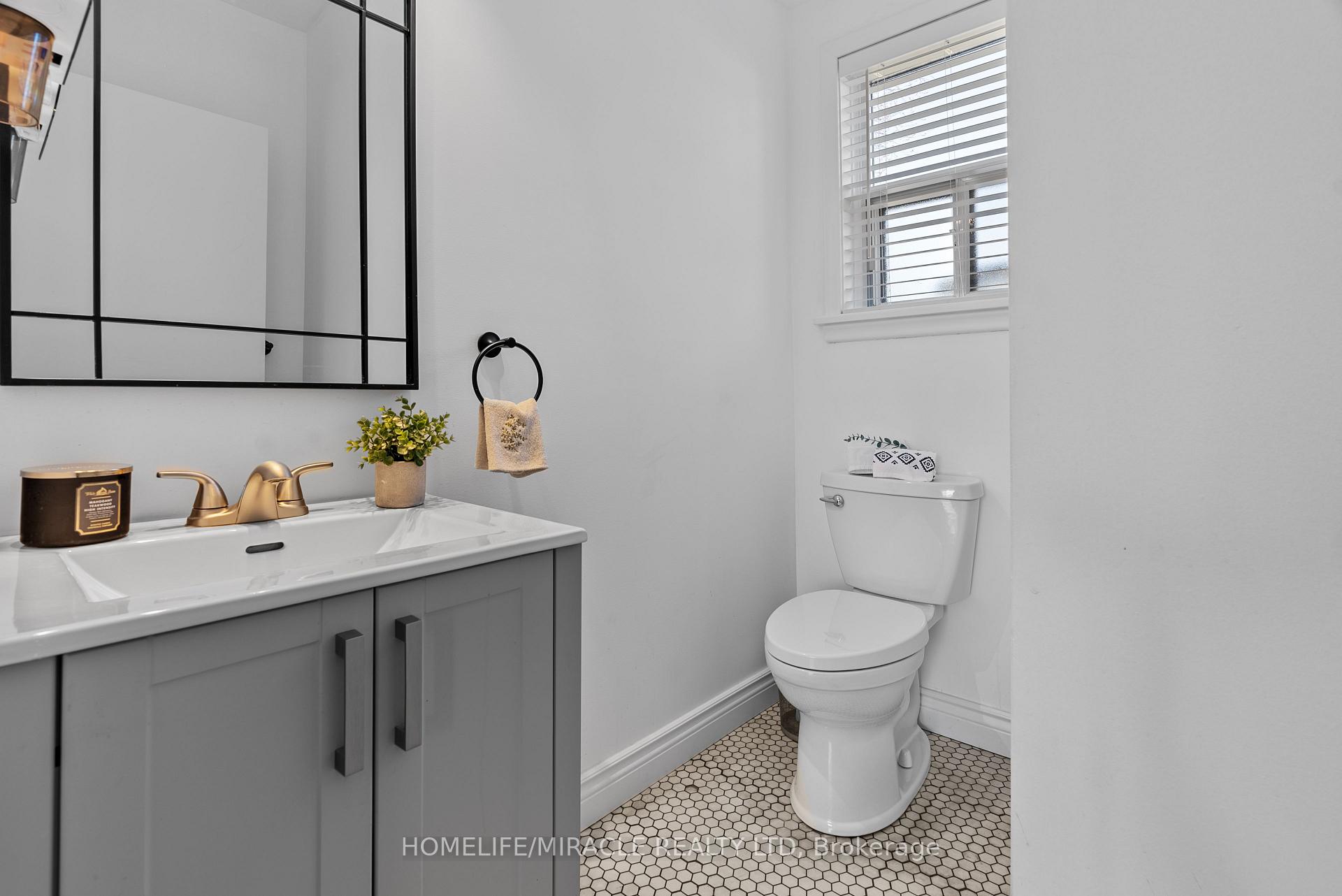 Photo 13 of 1013 Brucedale Avenue E, Hamilton, Sherwood — HOMEH