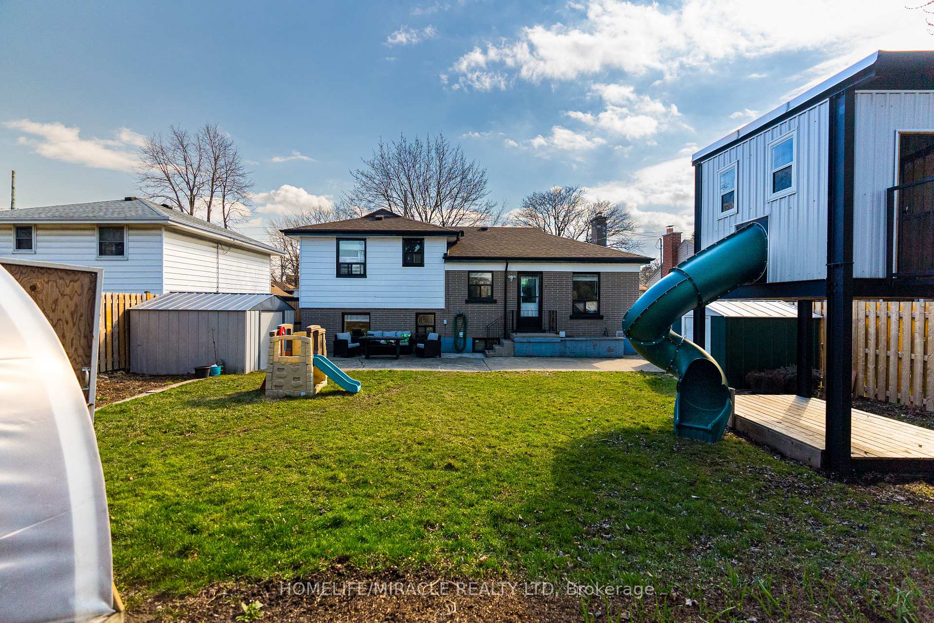 Photo 20 of 1013 Brucedale Avenue E, Hamilton, Sherwood — HOMEH