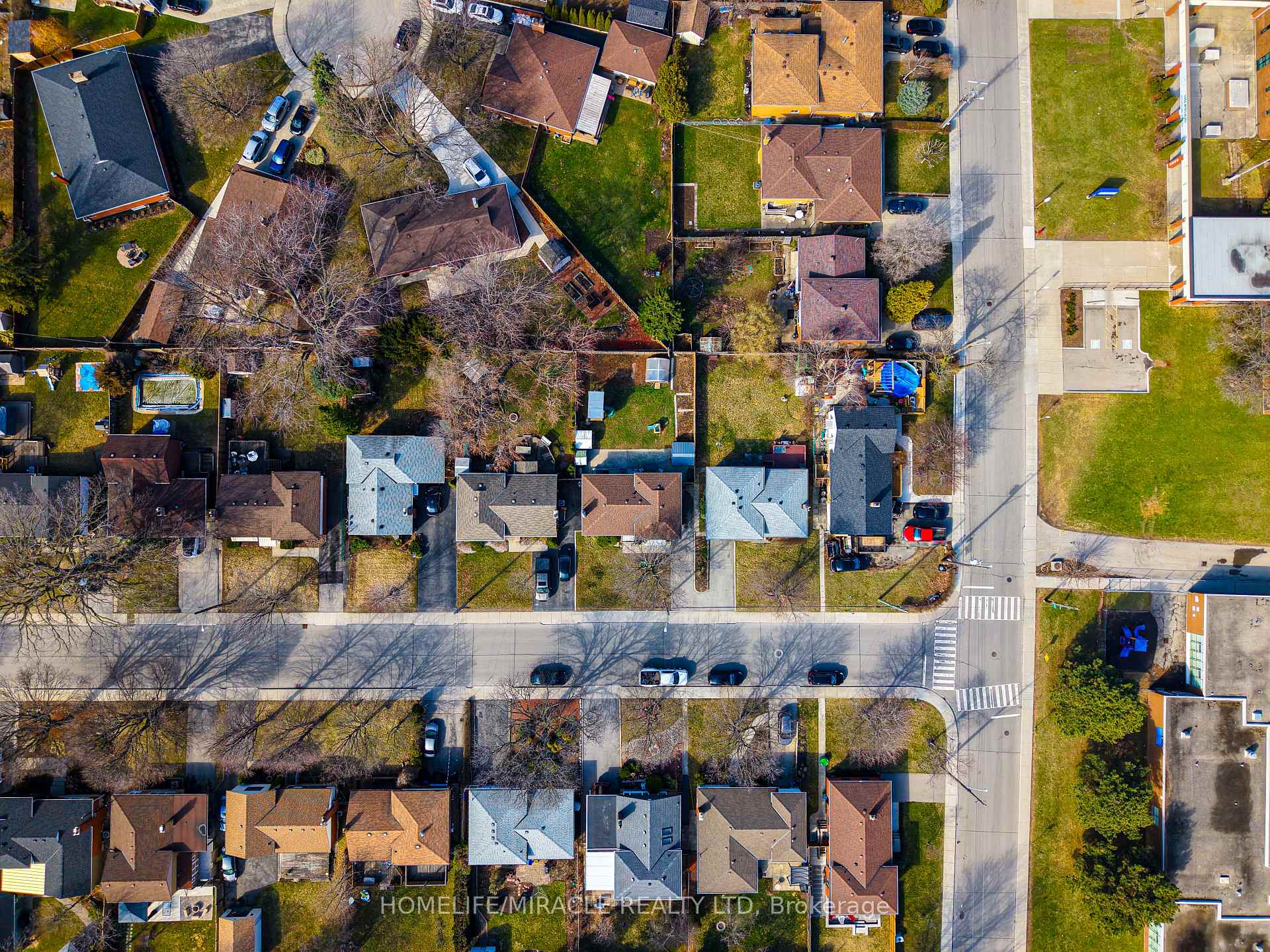 Photo 24 of 1013 Brucedale Avenue E, Hamilton, Sherwood — HOMEH