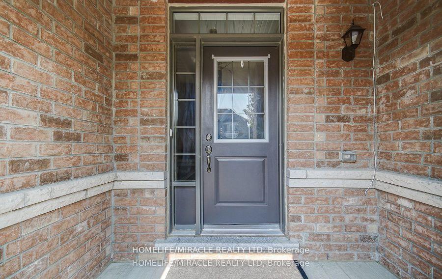 Photo 3 of 33 Morra Avenue, Caledon, Bolton East — HOMEH