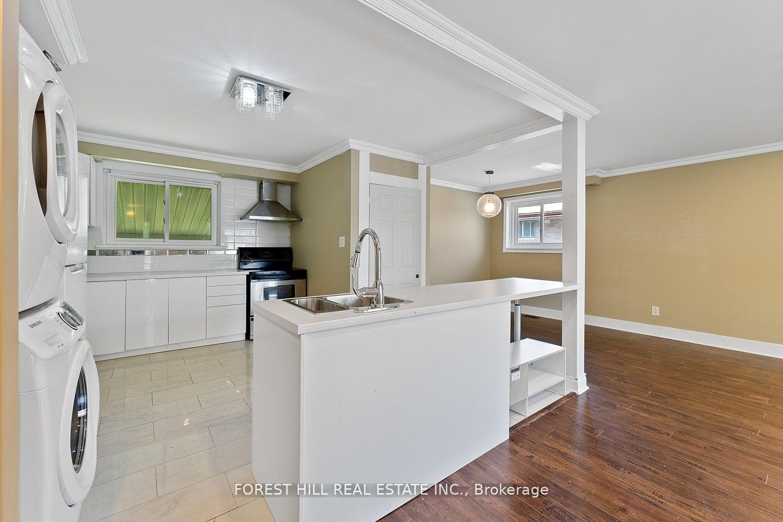 Photo 12 of 47 Kingsmere Crescent, Brampton, Northwood Park — HOMEH