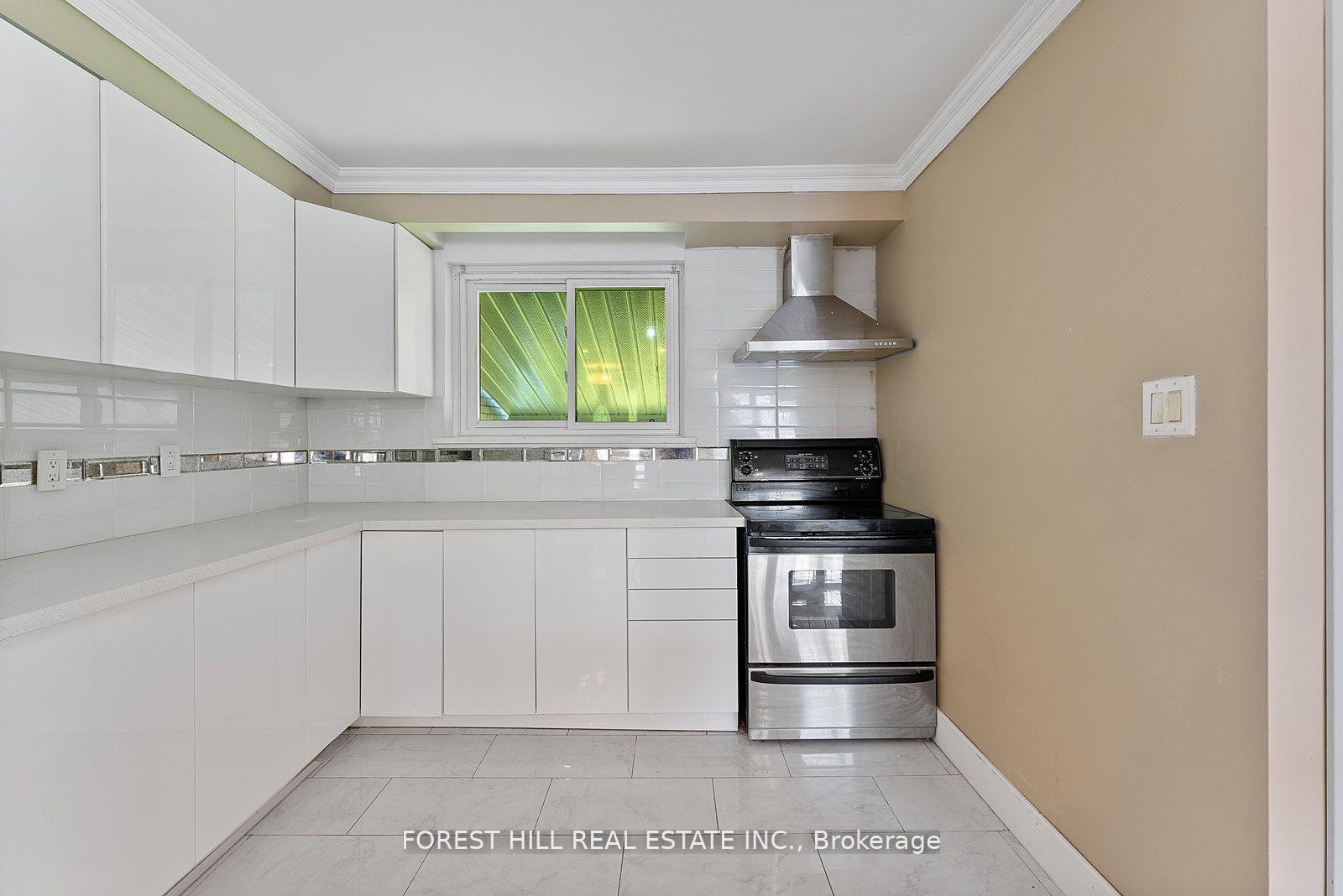 Photo 10 of 47 Kingsmere Crescent, Brampton, Northwood Park — HOMEH