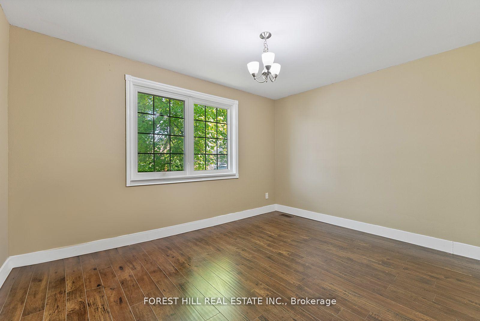 Photo 22 of 47 Kingsmere Crescent, Brampton, Northwood Park — HOMEH