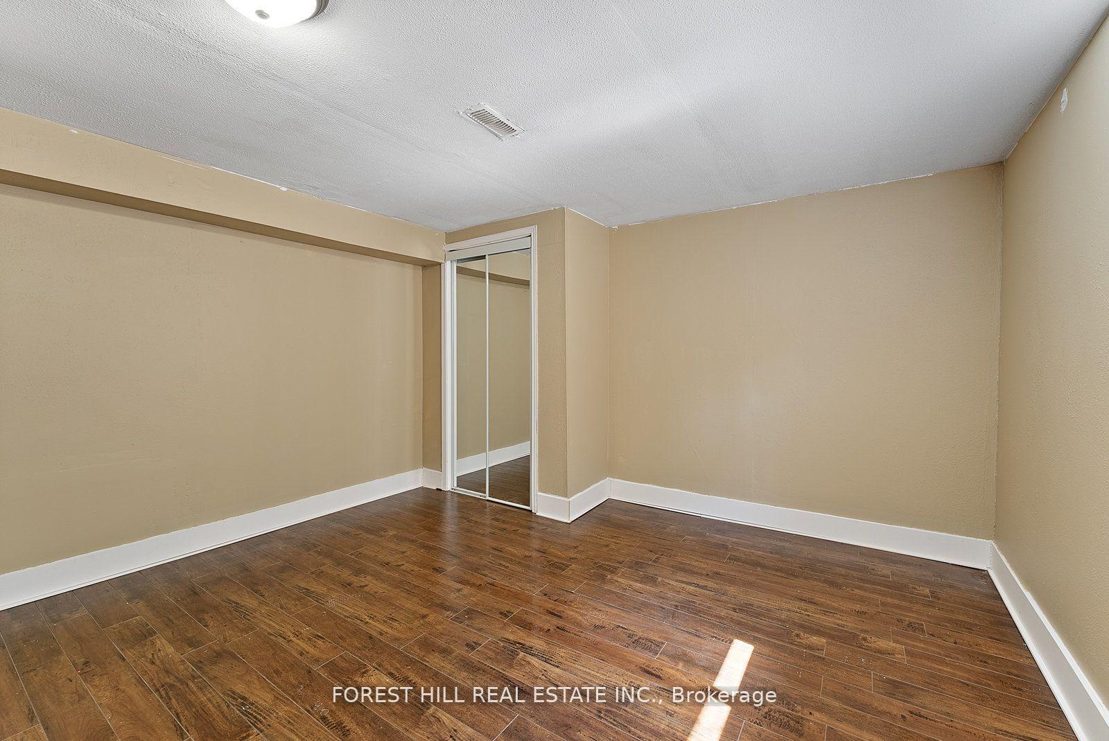 Photo 33 of 47 Kingsmere Crescent, Brampton, Northwood Park — HOMEH