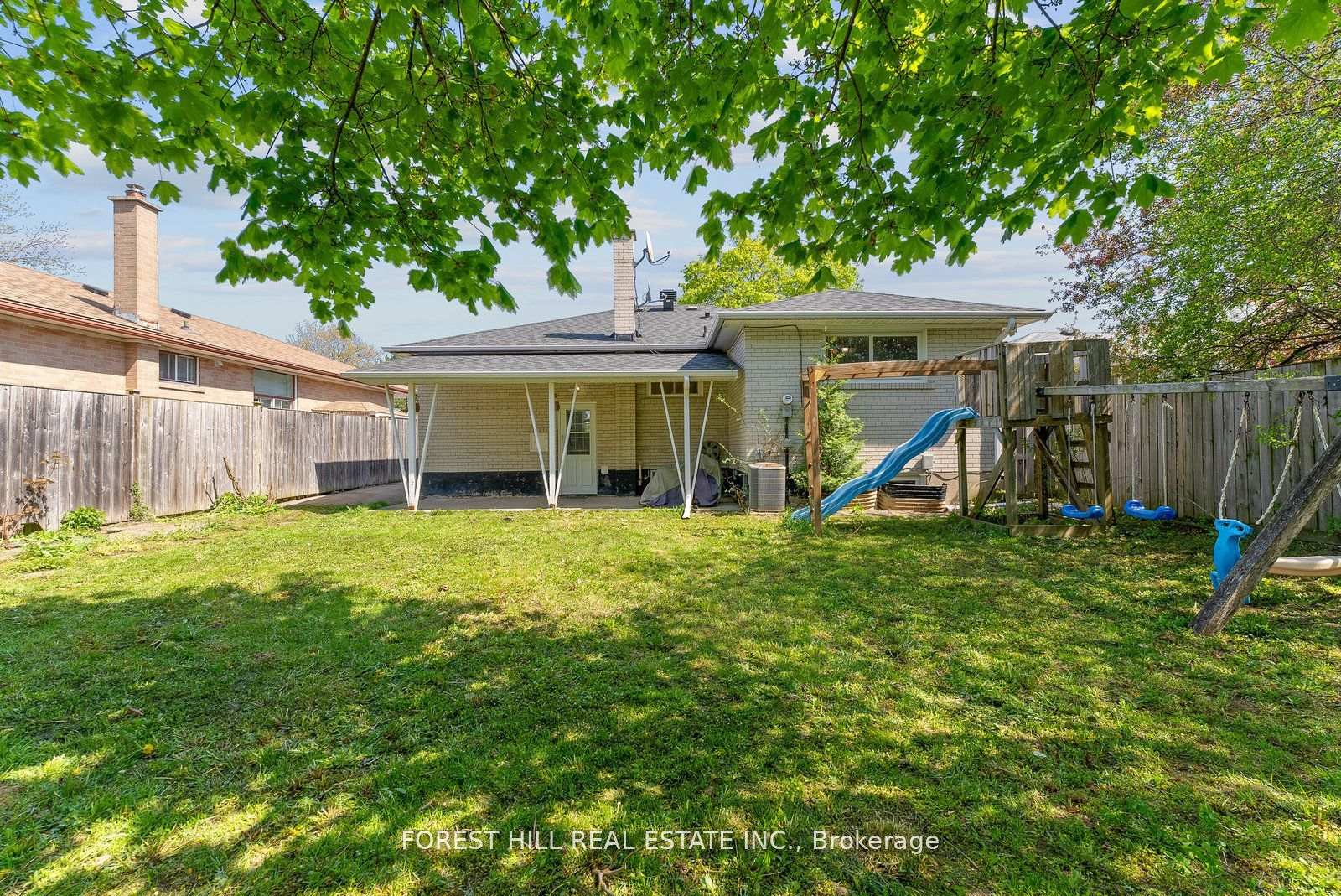 Photo 42 of 47 Kingsmere Crescent, Brampton, Northwood Park — HOMEH
