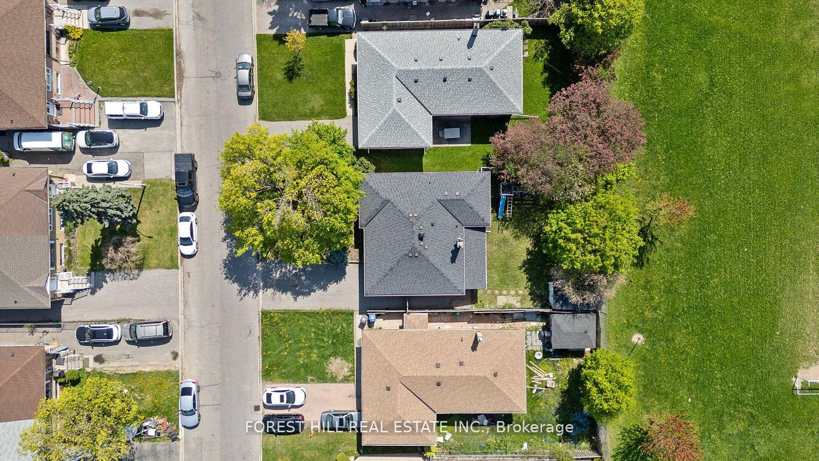 Photo 39 of 47 Kingsmere Crescent, Brampton, Northwood Park — HOMEH
