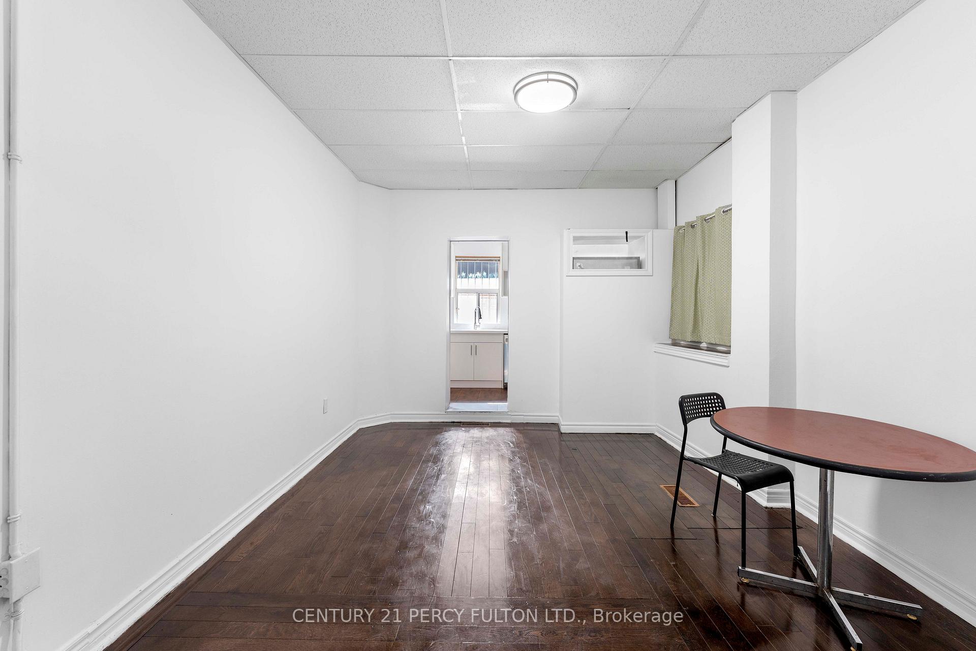 Photo 2 of 47 Grange Avenue, Toronto, Kensington-Chinatown — HOMEH