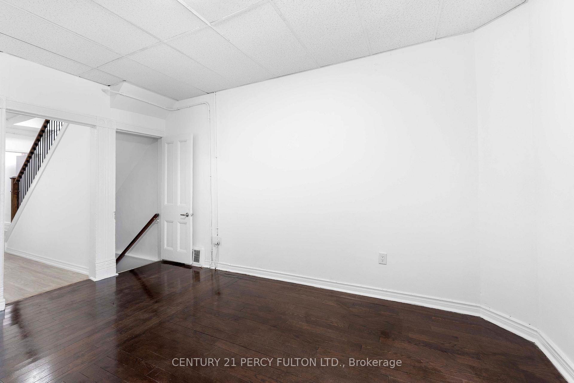 Photo 3 of 47 Grange Avenue, Toronto, Kensington-Chinatown — HOMEH