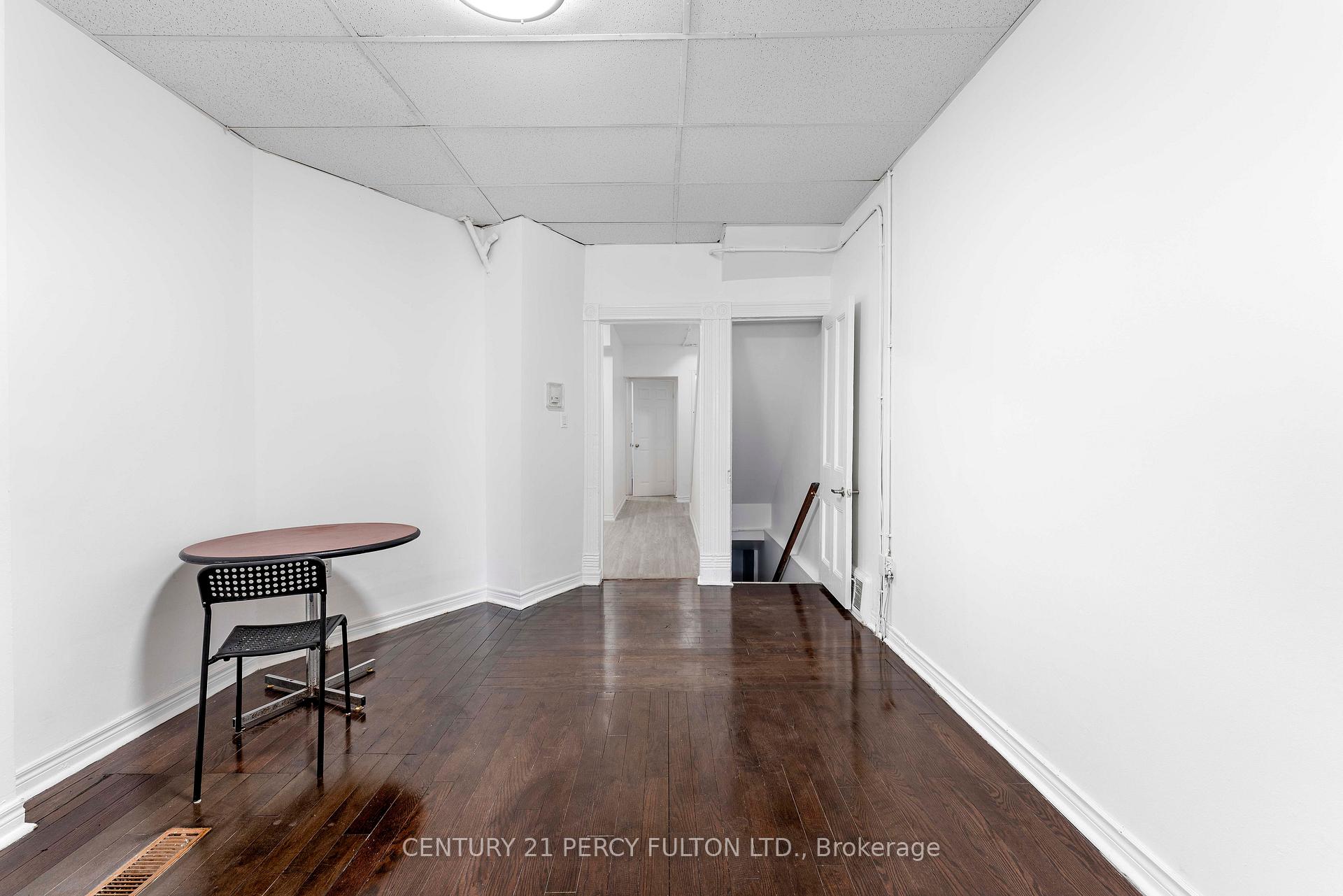 Photo 5 of 47 Grange Avenue, Toronto, Kensington-Chinatown — HOMEH