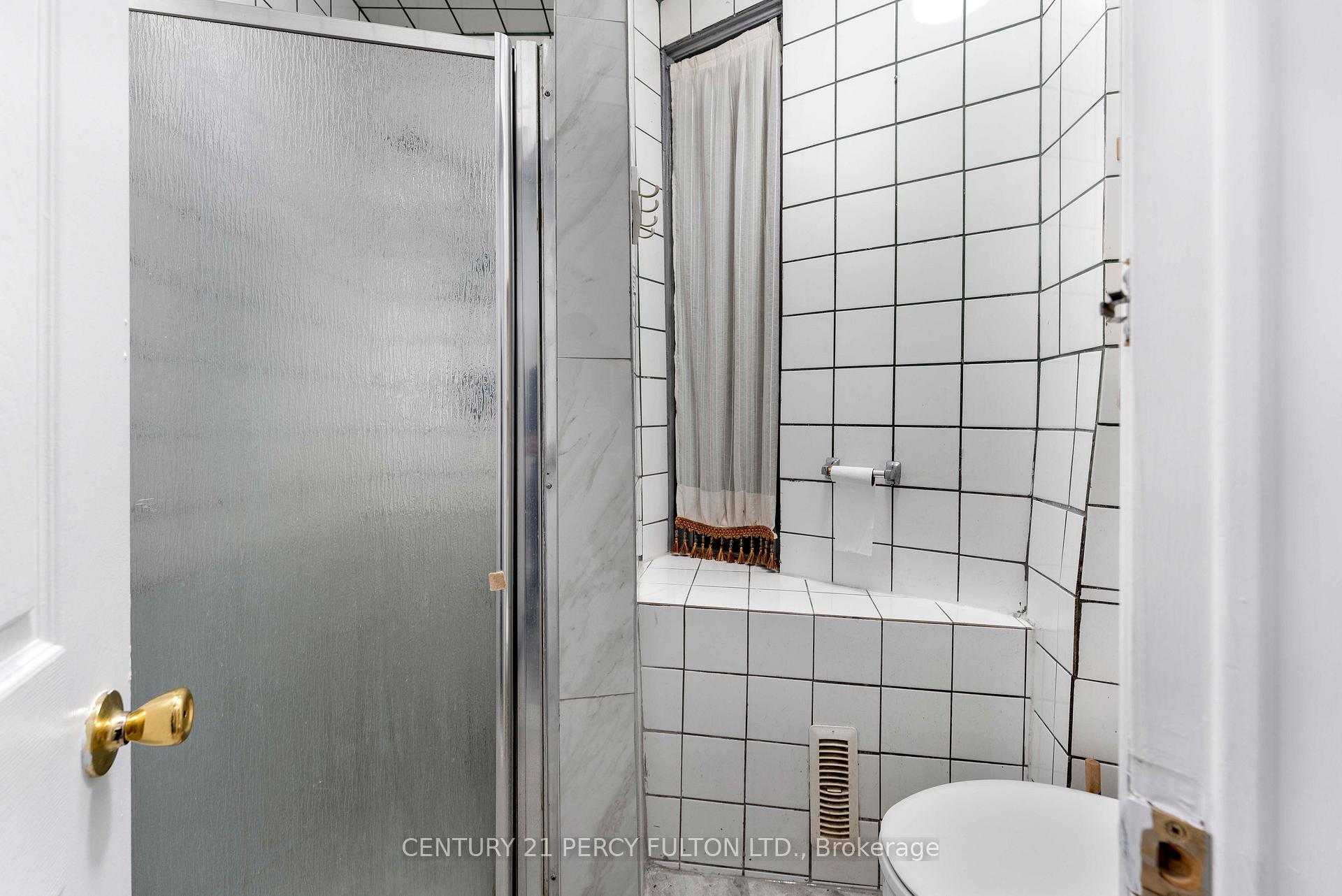 Photo 23 of 47 Grange Avenue, Toronto, Kensington-Chinatown — HOMEH