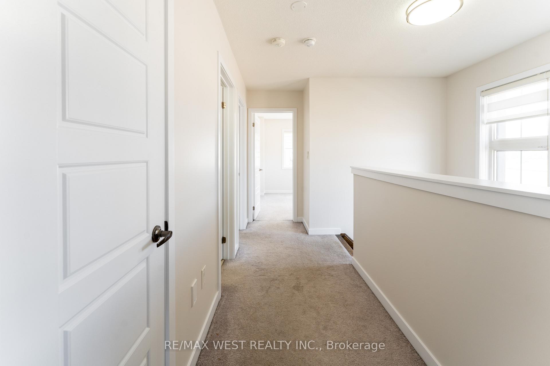 Photo 16 of 2 Scarletwood Street, Hamilton, Stoney Creek Mountain — HOMEH
