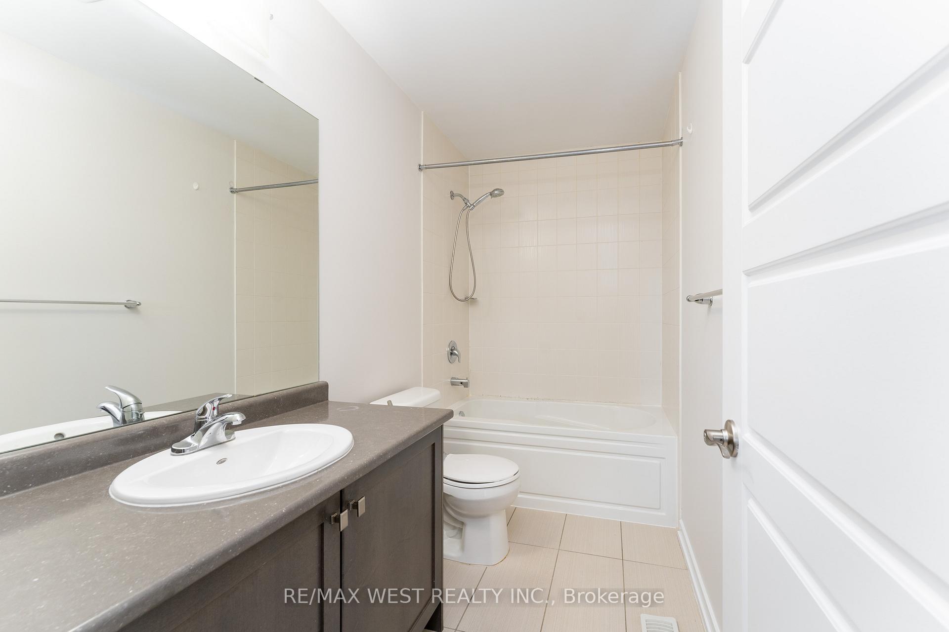 Photo 17 of 2 Scarletwood Street, Hamilton, Stoney Creek Mountain — HOMEH