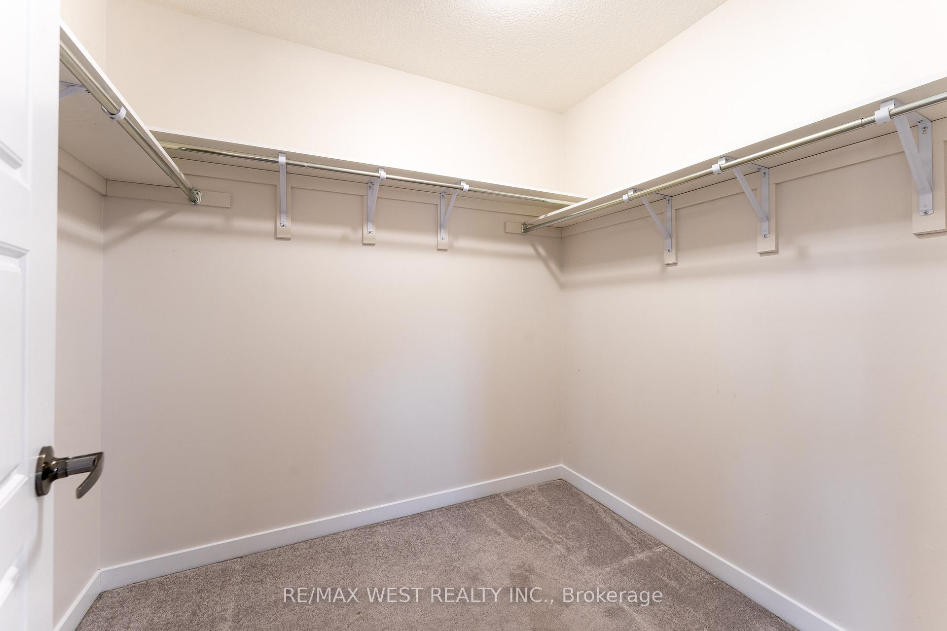 Photo 15 of 2 Scarletwood Street, Hamilton, Stoney Creek Mountain — HOMEH