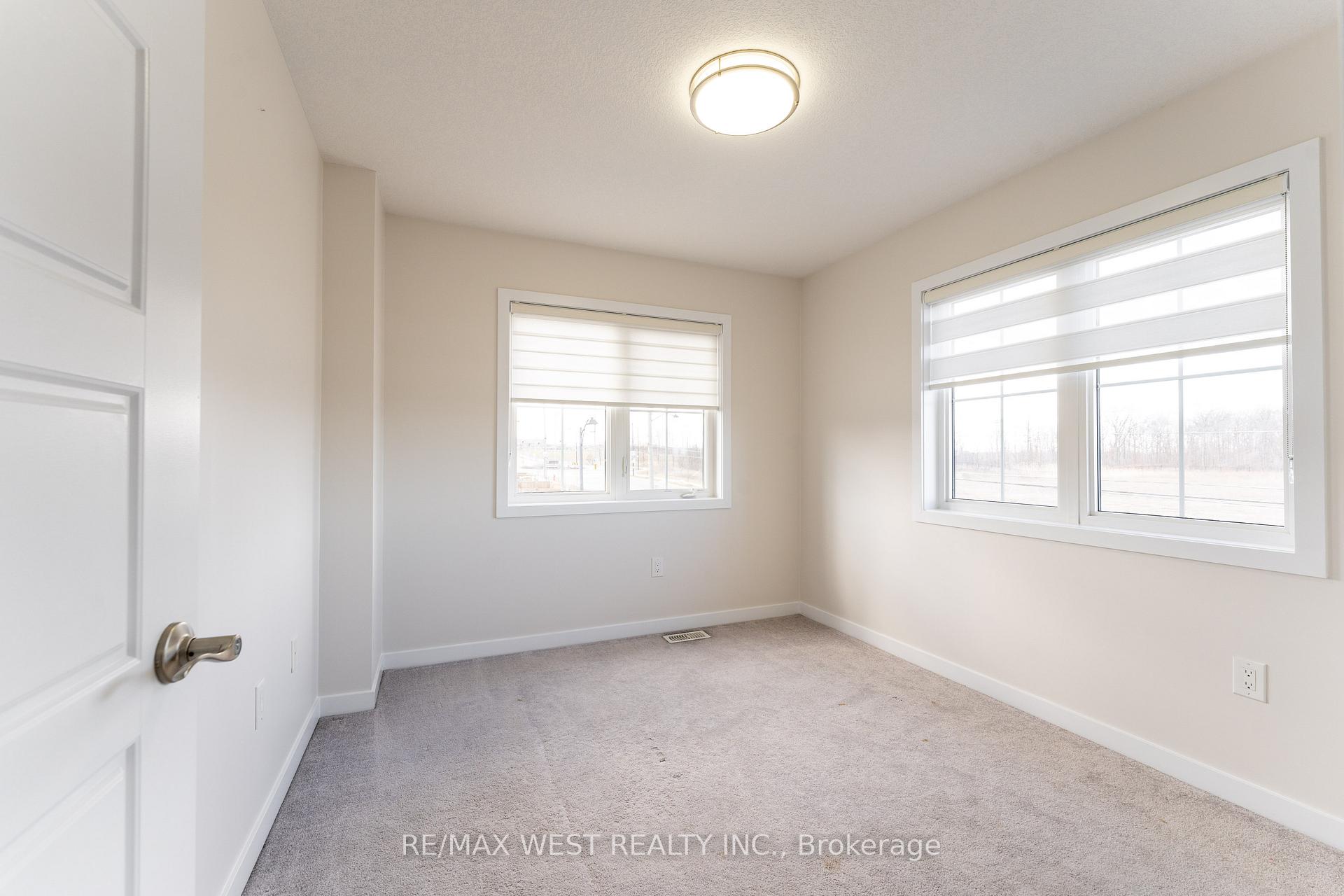 Photo 29 of 2 Scarletwood Street, Hamilton, Stoney Creek Mountain — HOMEH