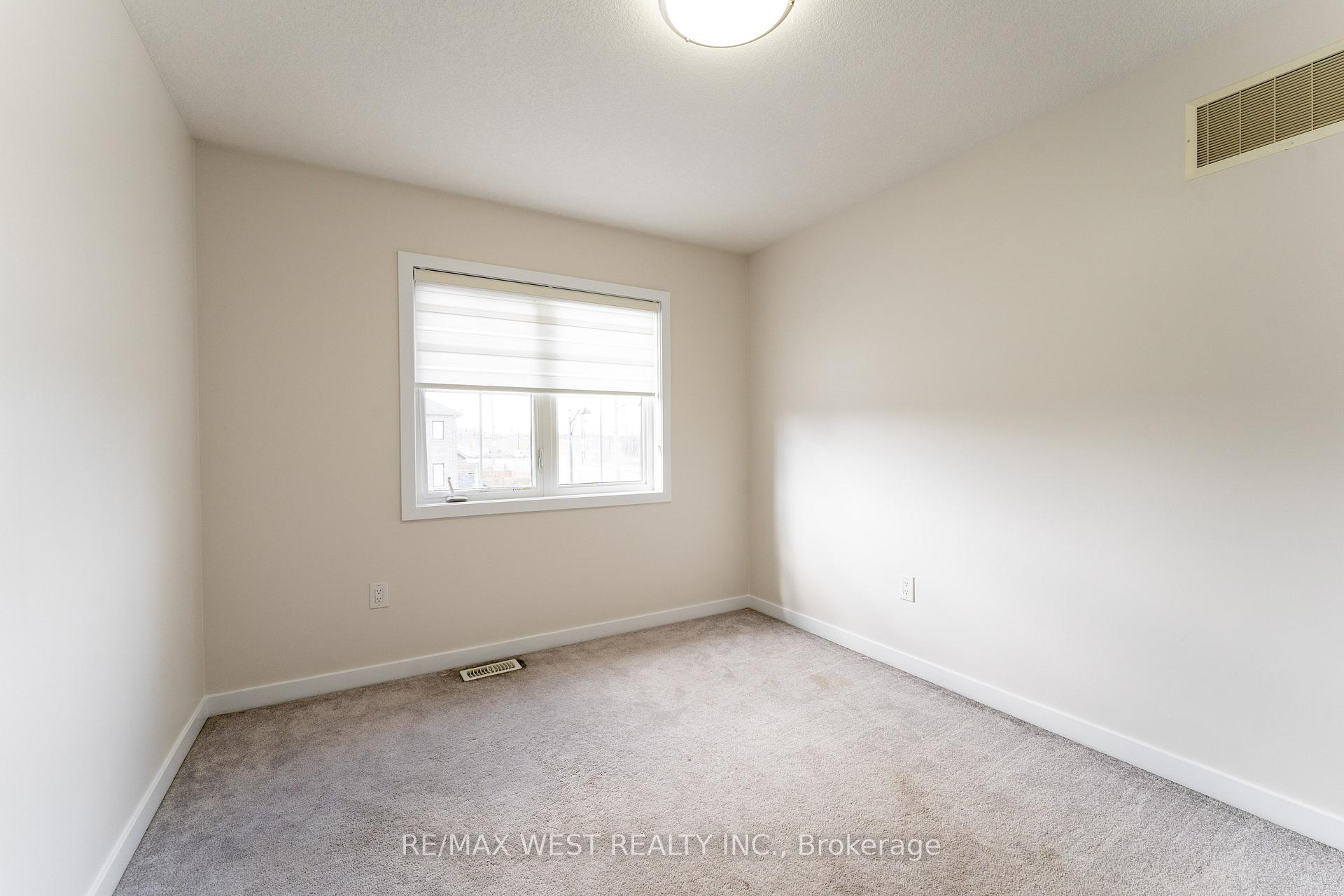 Photo 35 of 2 Scarletwood Street, Hamilton, Stoney Creek Mountain — HOMEH
