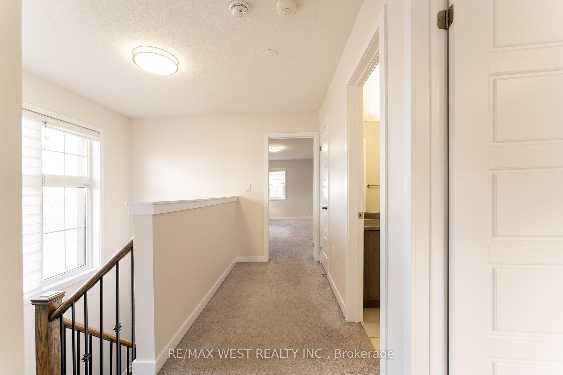 Photo 24 of 2 Scarletwood Street, Hamilton, Stoney Creek Mountain — HOMEH