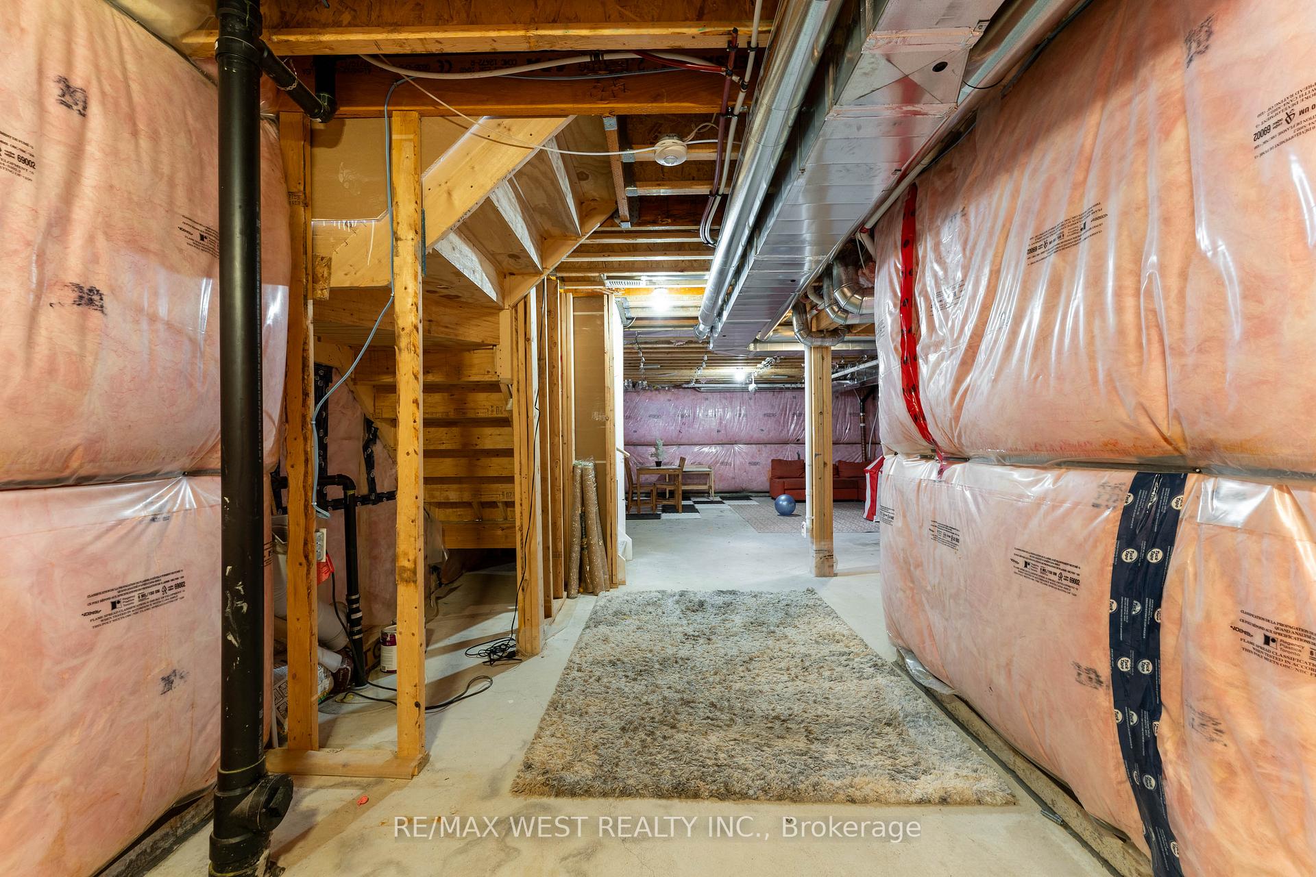 Photo 40 of 2 Scarletwood Street, Hamilton, Stoney Creek Mountain — HOMEH